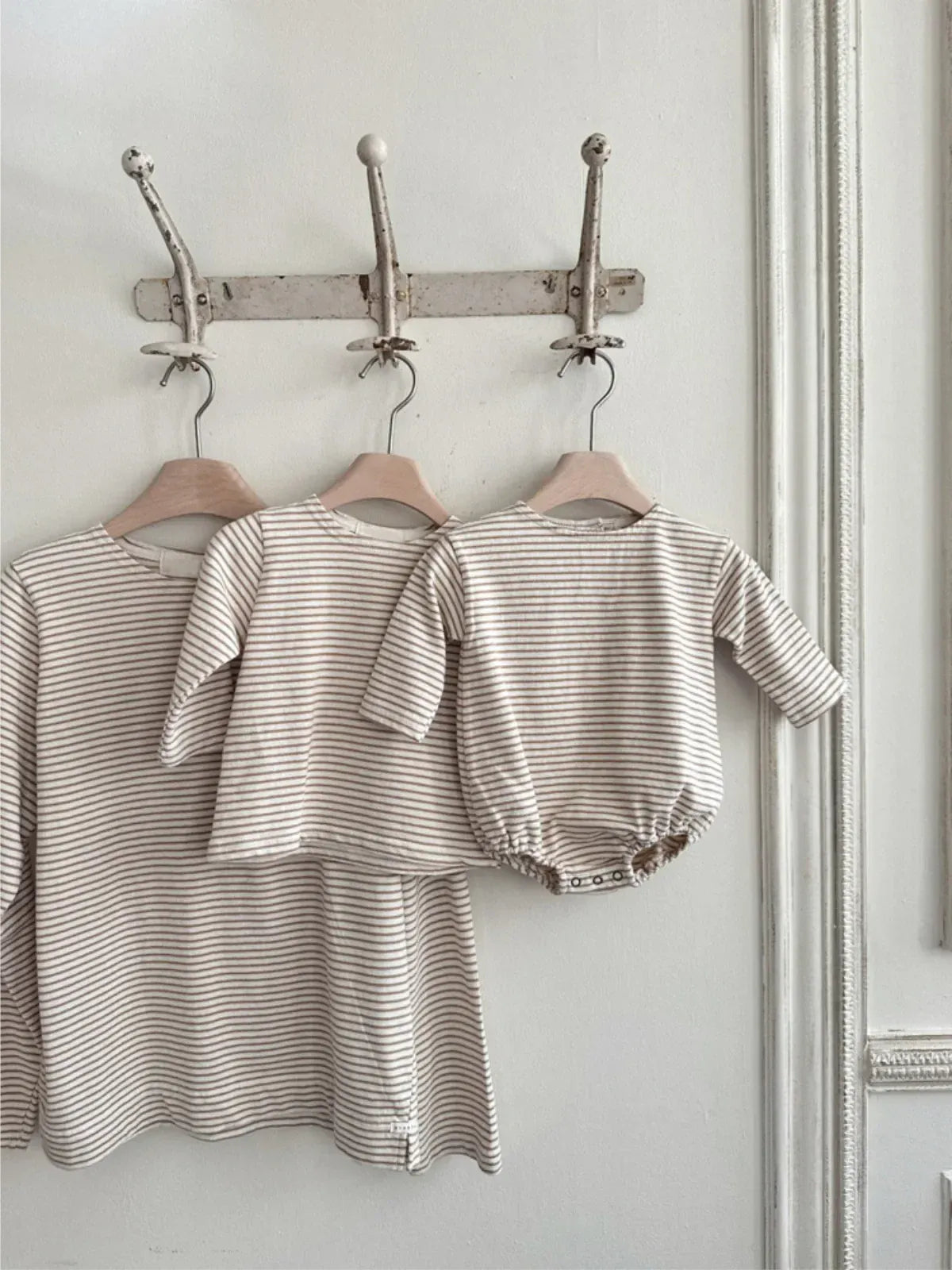 長袖Tシャツ ベビートップス ボーダー長袖シンプルTシャツ 2カラー【mh0006908】