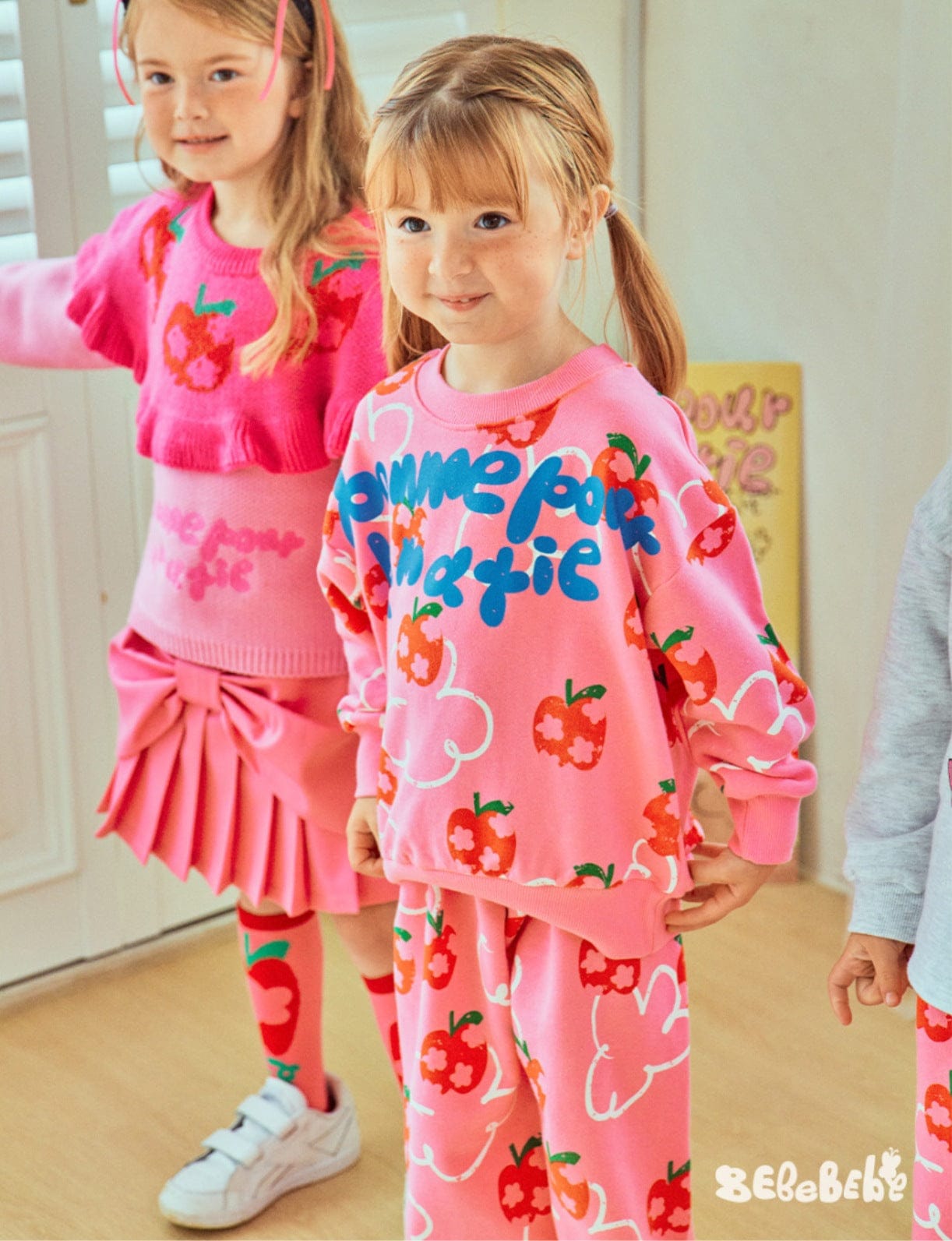 長袖セットアップ りんご柄スウェットシャツ+ジョガーパンツセットアップ 2点セット【mh0010977】