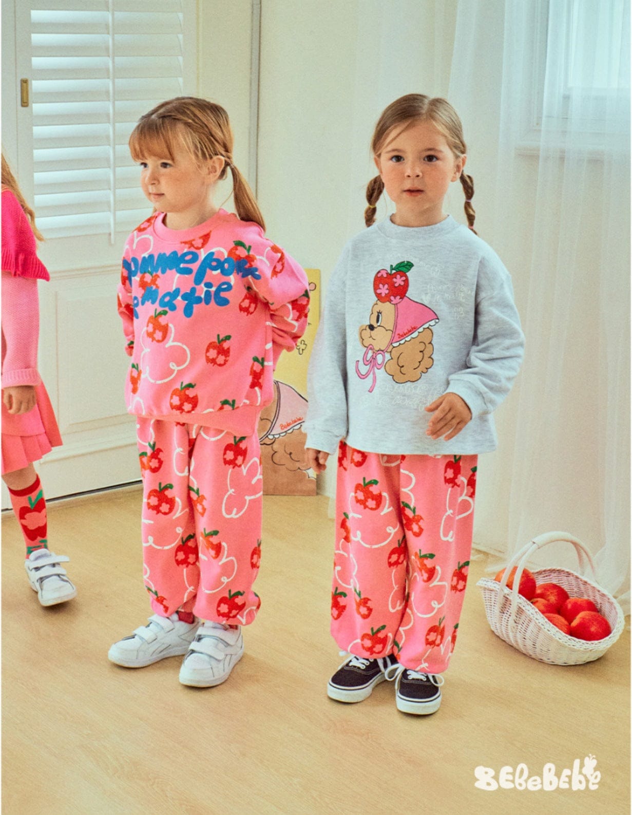 長袖セットアップ りんご柄スウェットシャツ+ジョガーパンツセットアップ 2点セット【mh0010977】