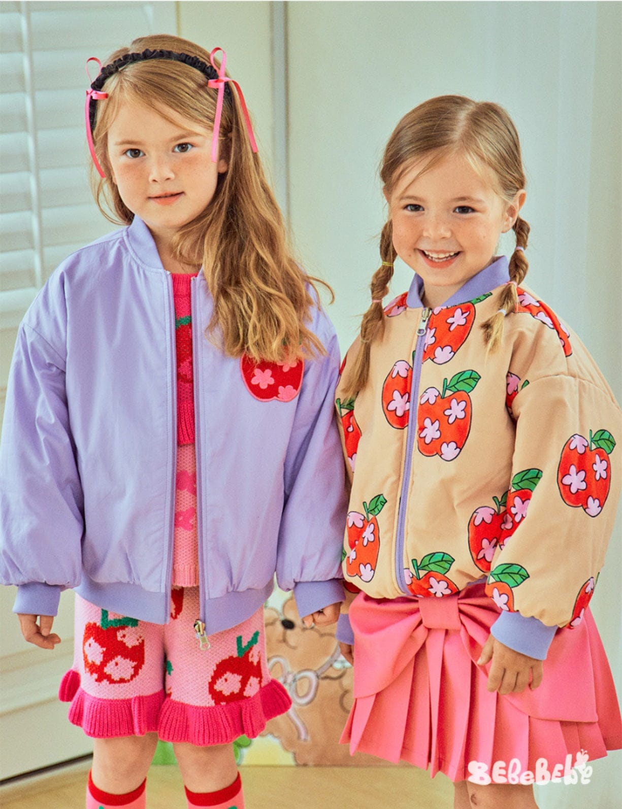 ショートコート・ジャケット・ジャンパー りんご柄リバーシブルブルゾン/くまプリントスウェットシャツ/プリーツスカート【mh0010979】