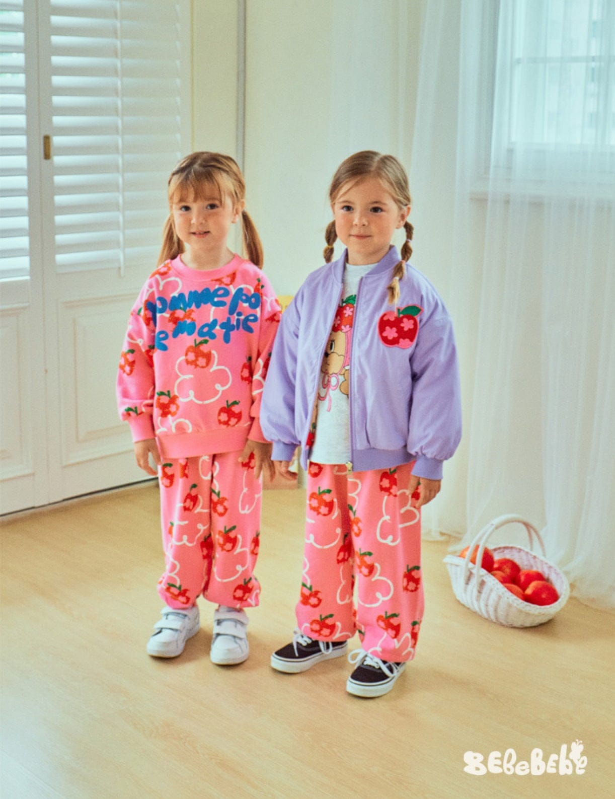 ショートコート・ジャケット・ジャンパー りんご柄リバーシブルブルゾン/くまプリントスウェットシャツ/プリーツスカート【mh0010979】