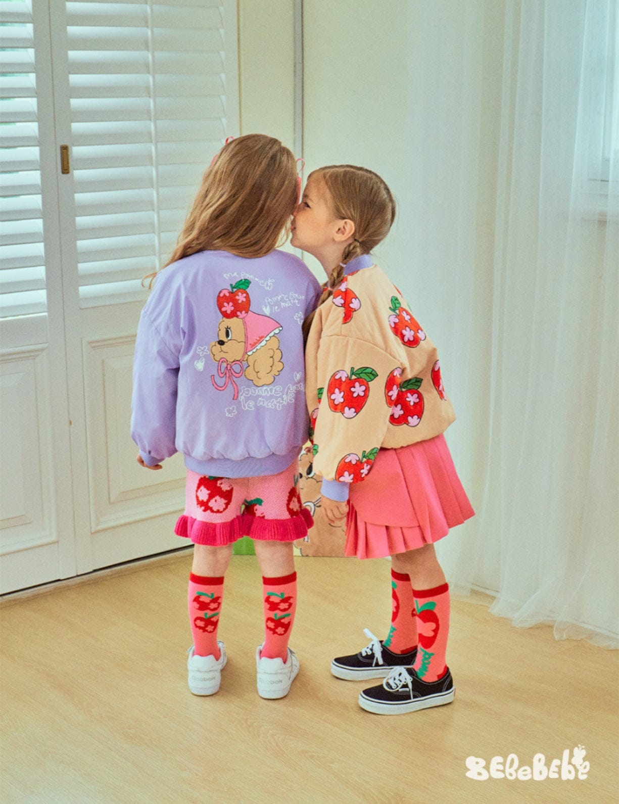 ショートコート・ジャケット・ジャンパー りんご柄リバーシブルブルゾン/くまプリントスウェットシャツ/プリーツスカート【mh0010979】