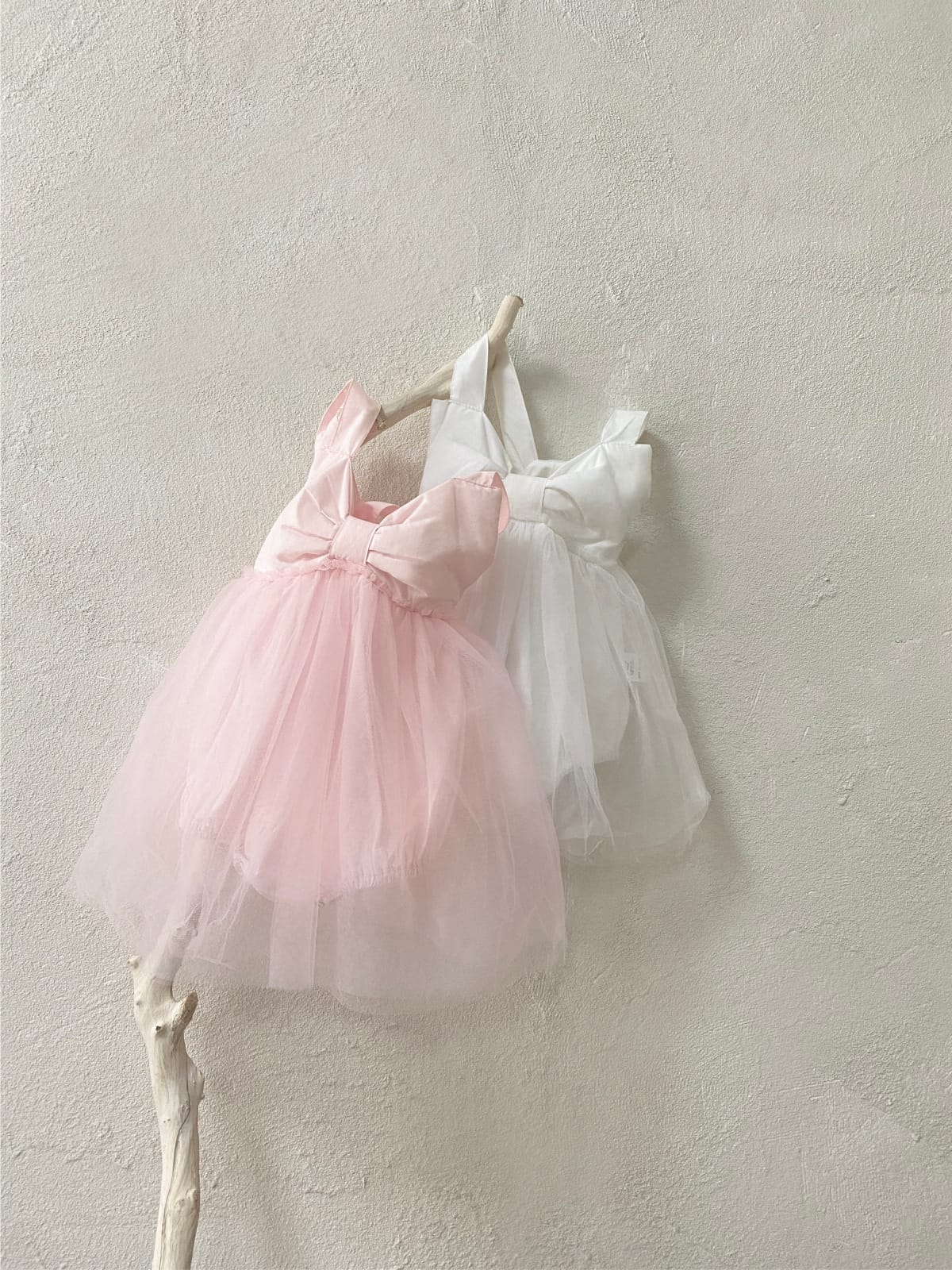Bow Back Tulle Romper Dress ビッグリボン ノースリーブ チュールロンパース【mh0012700】 BBAMMA ノースリーブロンパース