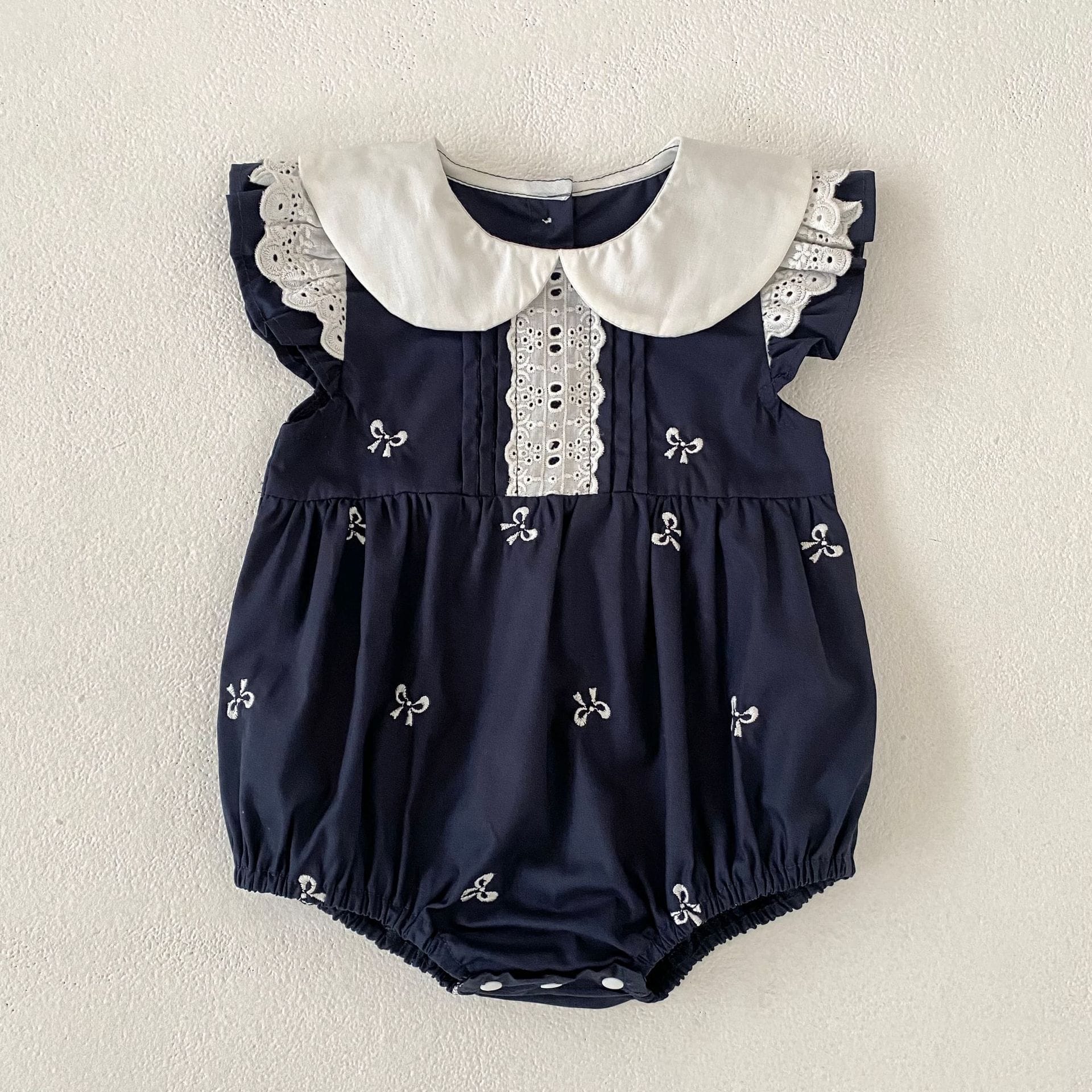 Bow Embroidery Ruffle Romper Dress ラッフル ロンパース ワンピース【mh0013161】 Aeg babyi 半袖ロンパース