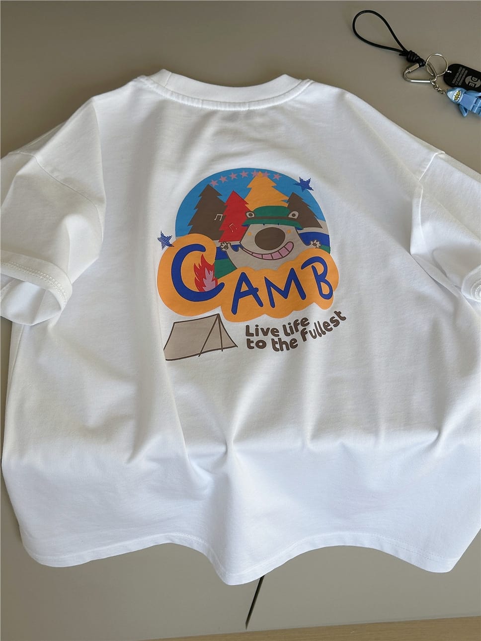 Camp Graphic Tee プリント 半袖Tシャツ【mh0012951】 snidols 半袖Tシャツ