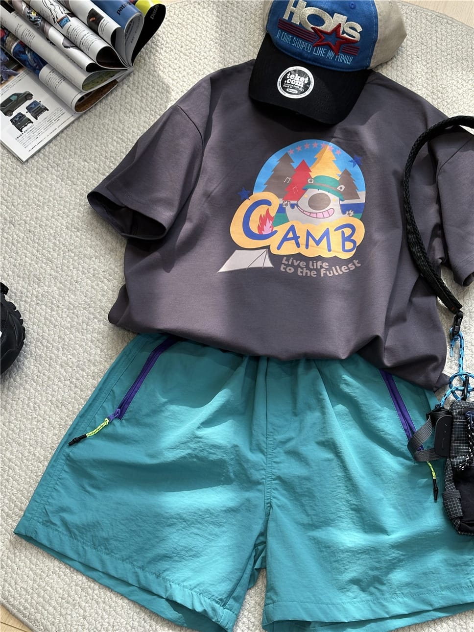 Camp Graphic Tee プリント 半袖Tシャツ【mh0012951】 snidols 半袖Tシャツ