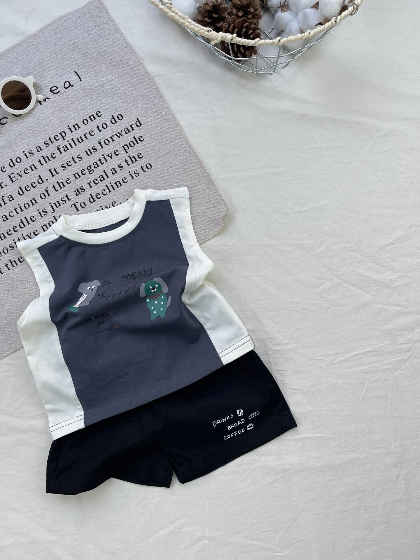 Cartoon Graphic Cotton Vest Set アニマル ノースリーブTシャツ ショートパンツセット【mh0012923】 yi nian ni ノースリーブセットアップ