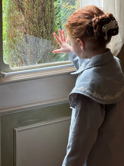 ショートコート・ジャケット・ジャンパー 刺繍ビッグカラーAラインコート ミドル丈クラシカル【mh0011215】