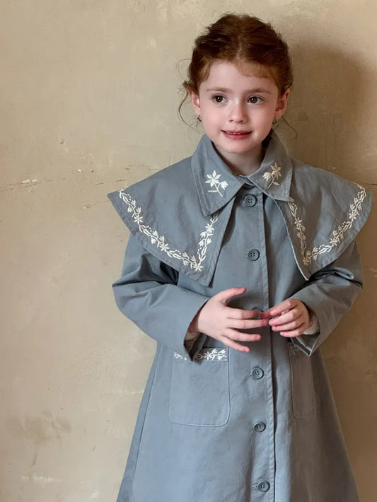 ショートコート・ジャケット・ジャンパー 刺繍ビッグカラーAラインコート ミドル丈クラシカル【mh0011215】