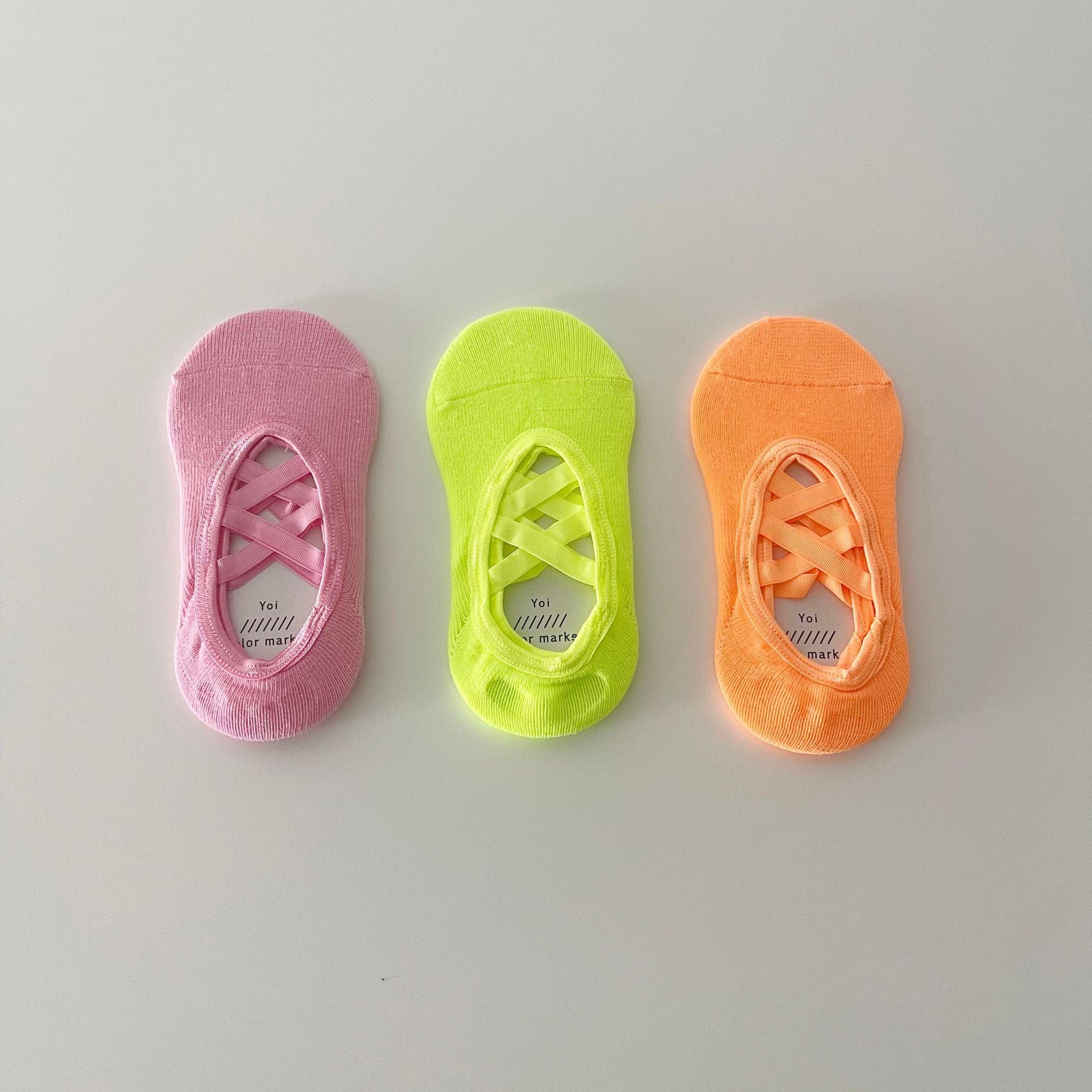 ベビー用靴下・タイツ クロスストラップカバーソックス3足セット【mh0010037】