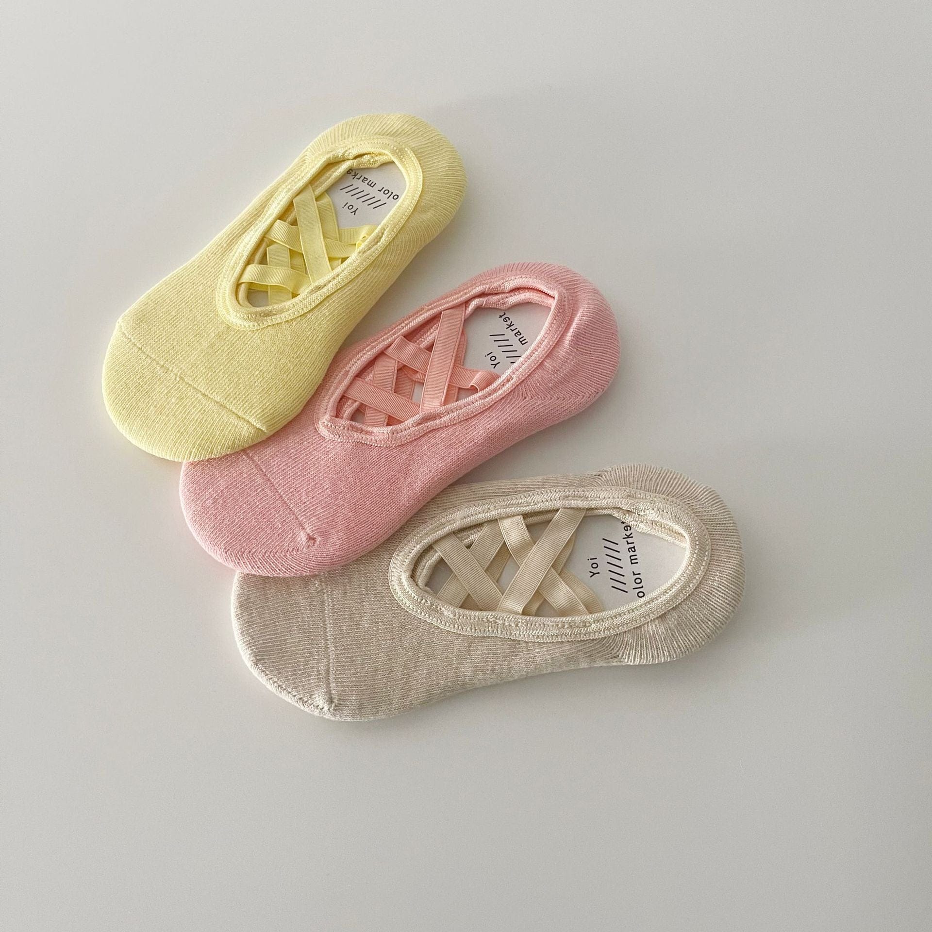 ベビー用靴下・タイツ Yellow group / Size S 4-6 years old Socks sole 14cm クロスストラップカバーソックス3足セット【mh0010037】