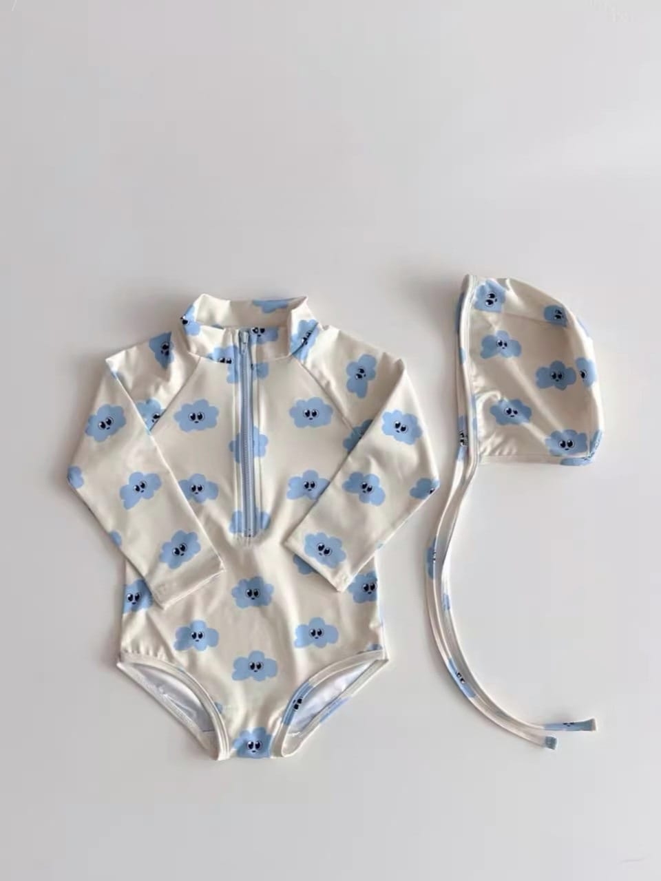 Cloud Graphics Zip Swimsuit 長袖ワンピース水着 スイムキャップセット【mh0012927】 Light Yellow / 73cm yi nian ni ベビー用水着