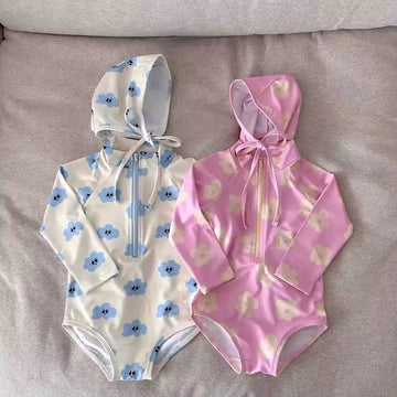 Cloud Graphics Zip Swimsuit 長袖ワンピース水着 スイムキャップセット【mh0012927】 yi nian ni ベビー用水着