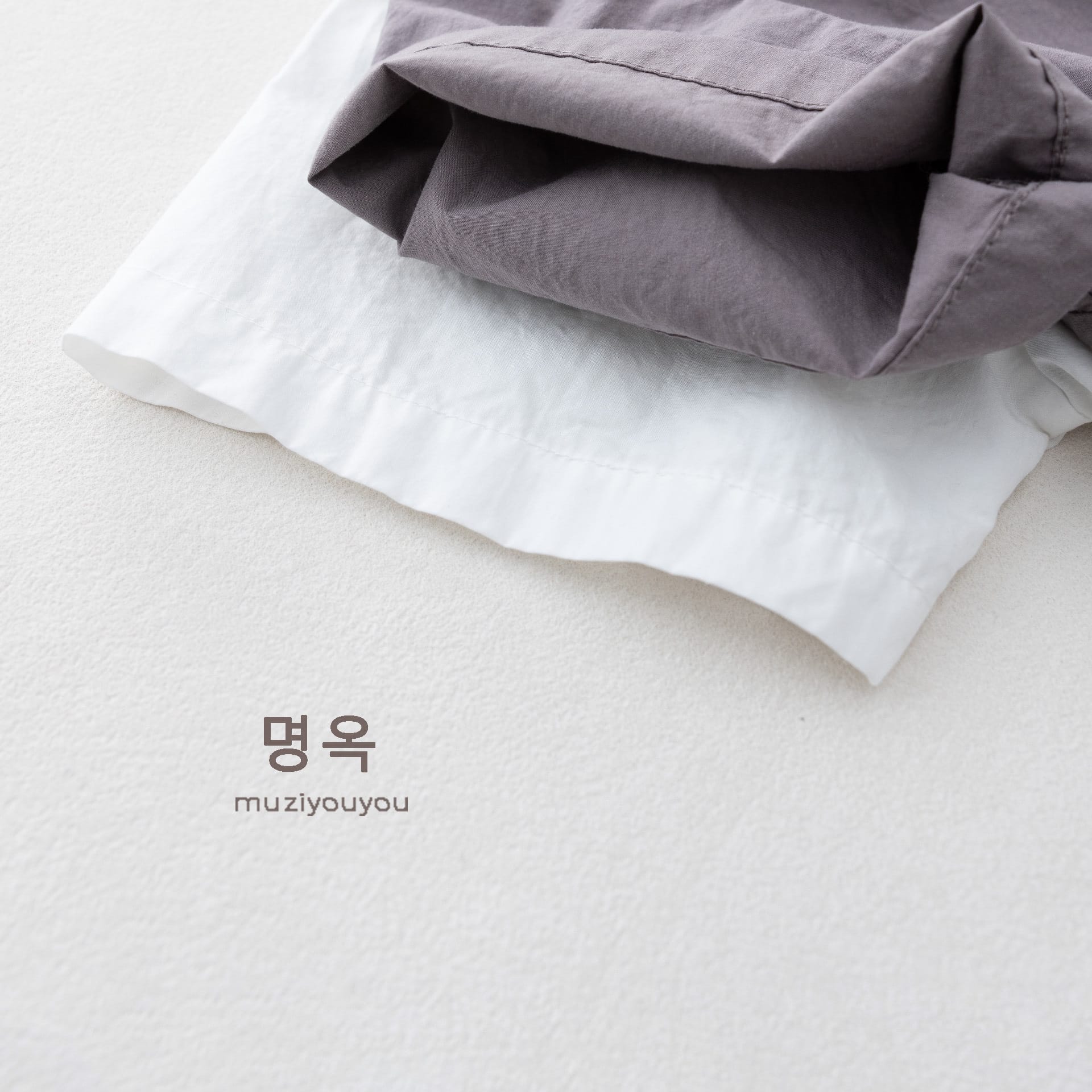 Color-Block Stand-Collar Shirt ドロップショルダー 半袖シャツ【mh0013140】 명옥 muziyouyou 半袖Tシャツ