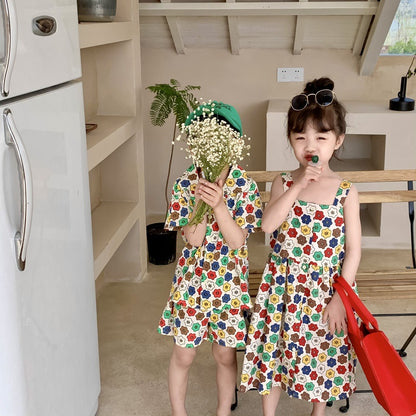 カラフル花柄のノースリーブワンピース2枚セット（親子リンクコーデ）