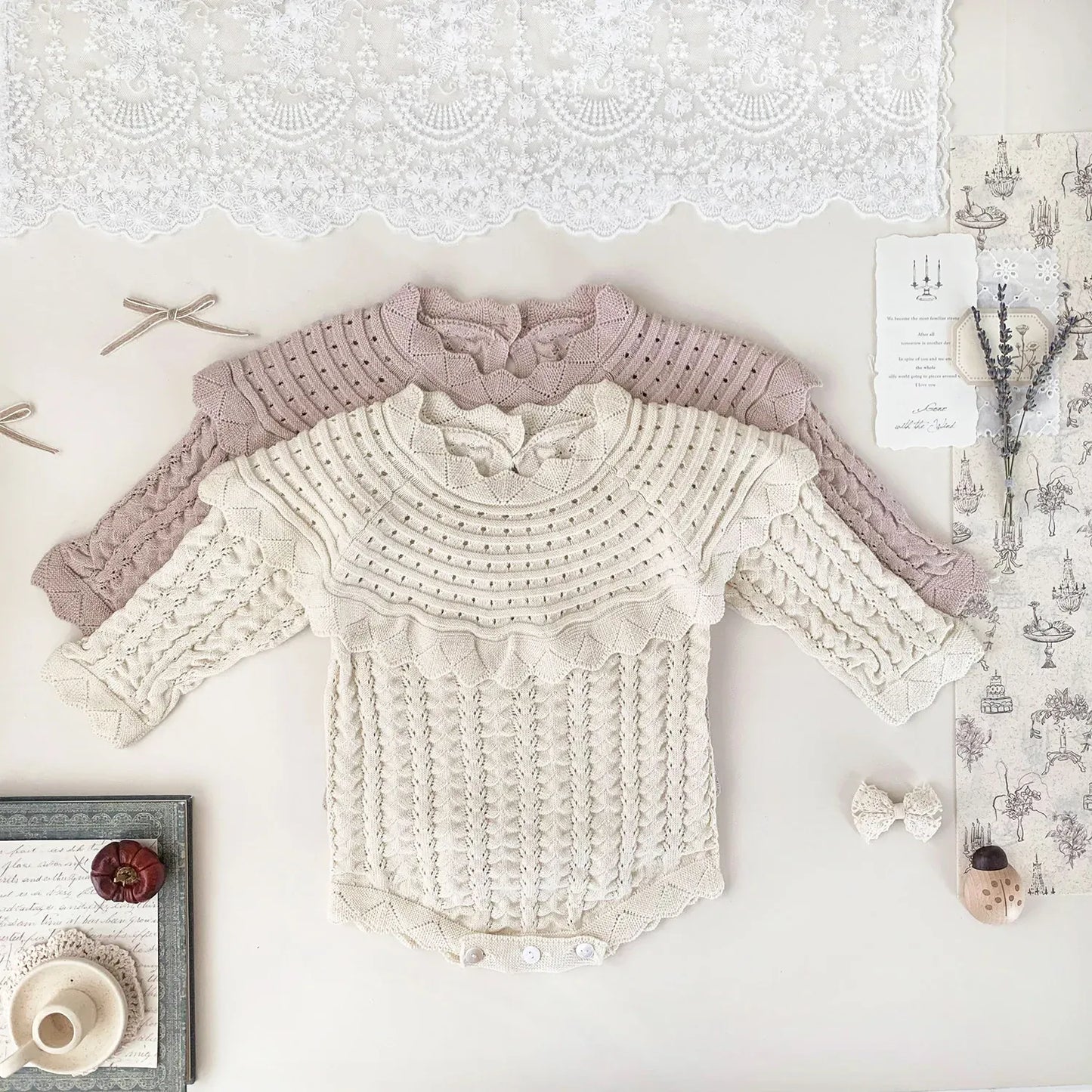 長袖ロンパース ベビーロンパース フリルショールレースニット長袖ボディスーツ