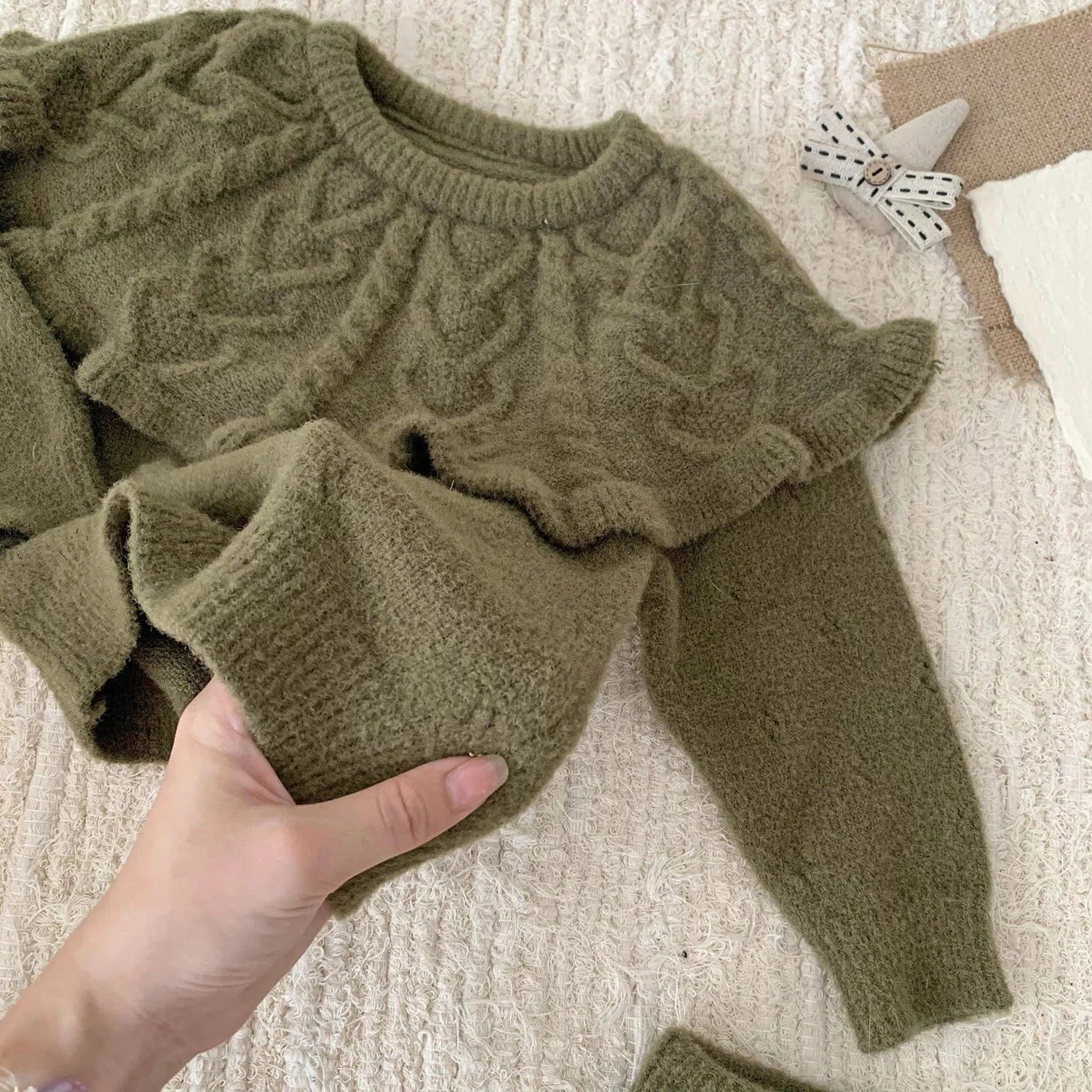 長袖セットアップ ベビーキッズセットアップ 2点セット ビッグラッフル襟ハートニット長袖セーター+ニットフリルブルマパンツ【mh0007894】