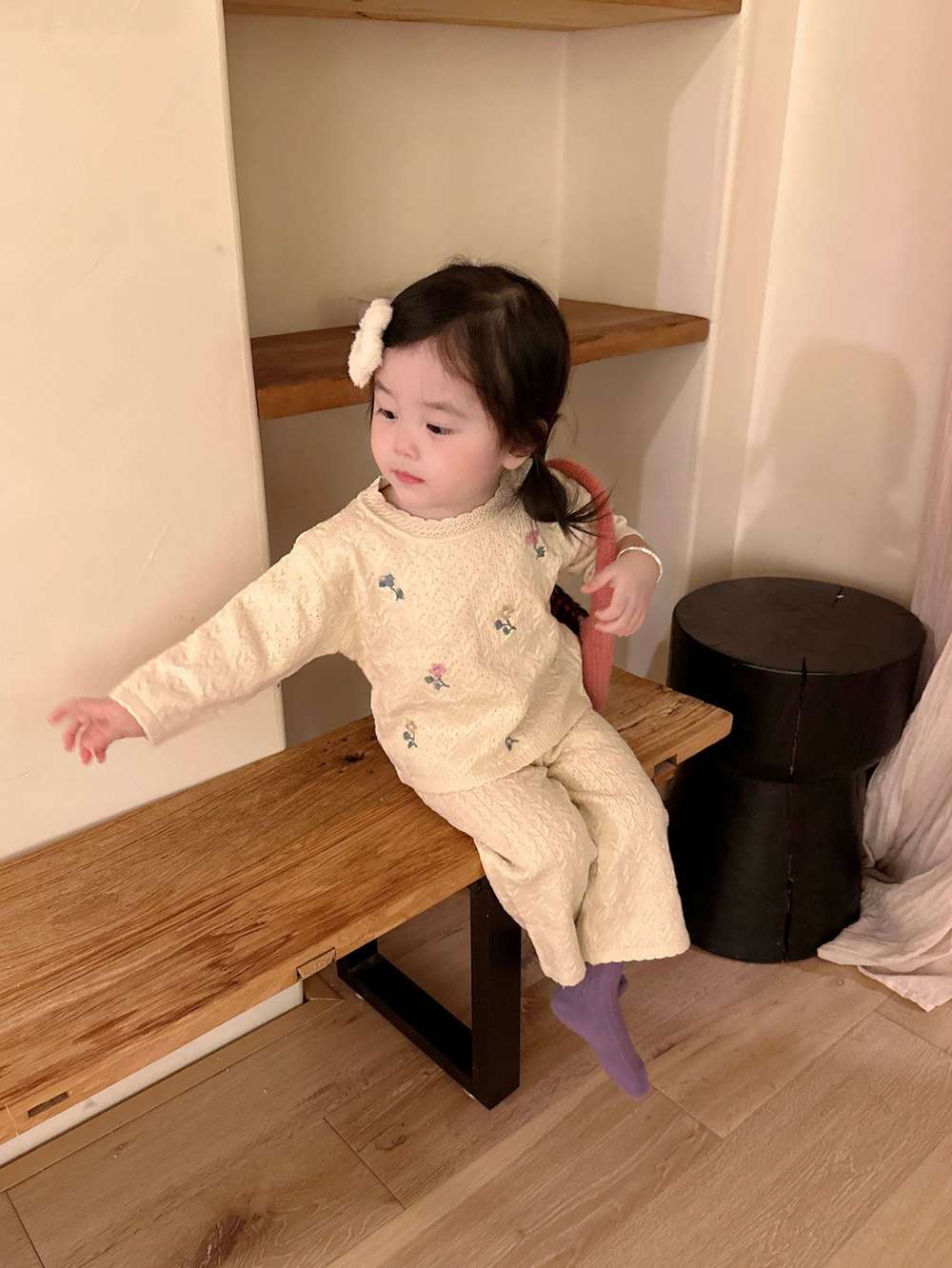 長袖セットアップ 長袖ニットセットアップ 2点セット フラワー刺繍 透かし編み ワイドパンツ【mh0011510】