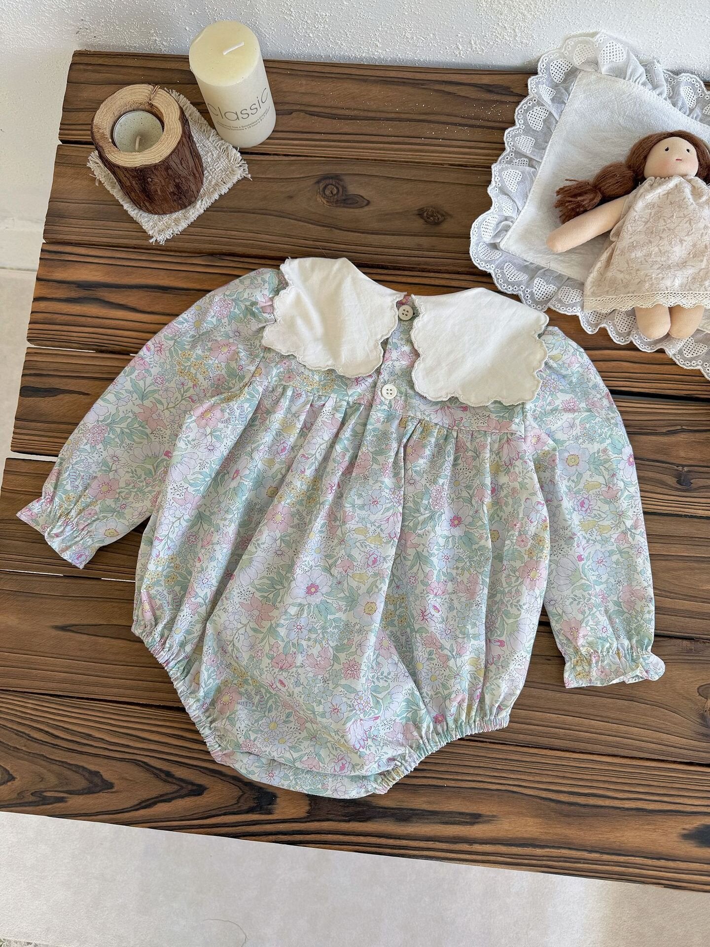 長袖ロンパース Embroidered Floral Romper 刺繍花柄ロンパース【mh0012118】
