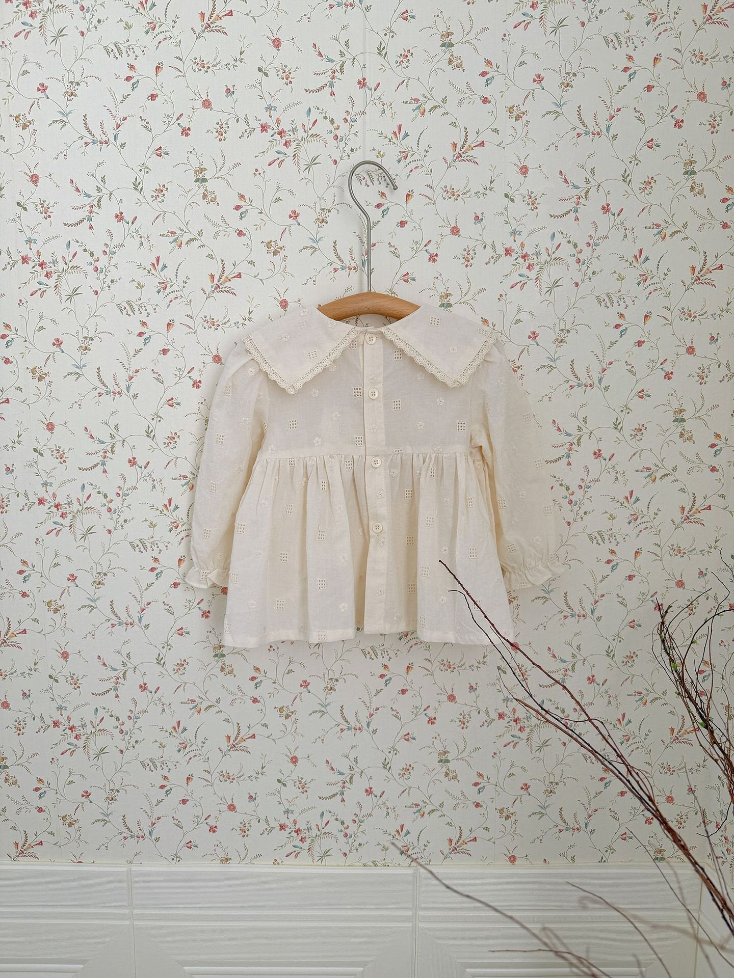 長袖シャツ・ブラウス Embroidered Ruffle Doll Shirt 刺繍ラッフルドールブラウス【mh0012113】
