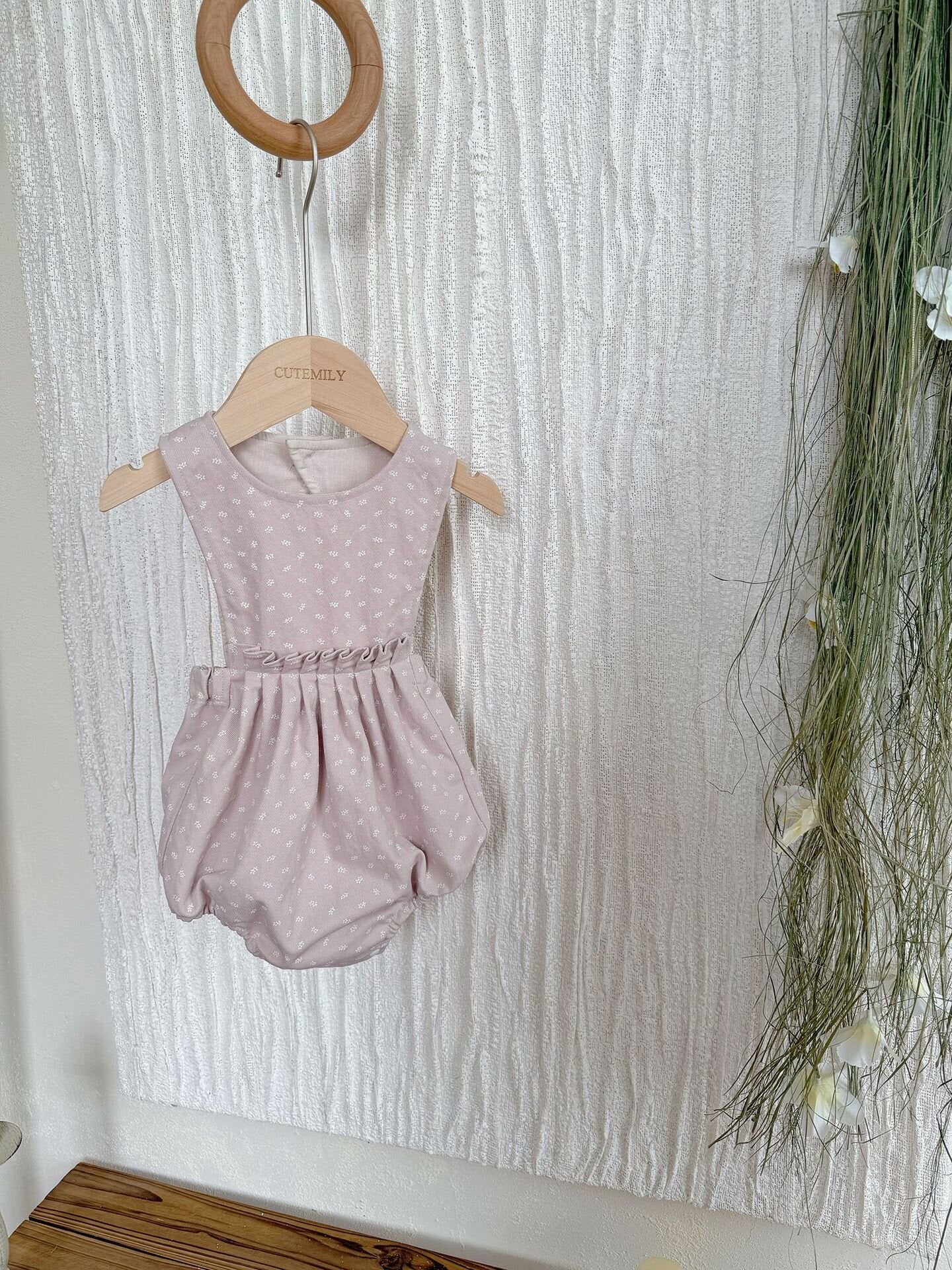 タンクトップ・キャミソール・ノースリーブトップス Floral Twill Suspender Romper 花柄 ツイル サスペンダー ロンパース【mh0012154】
