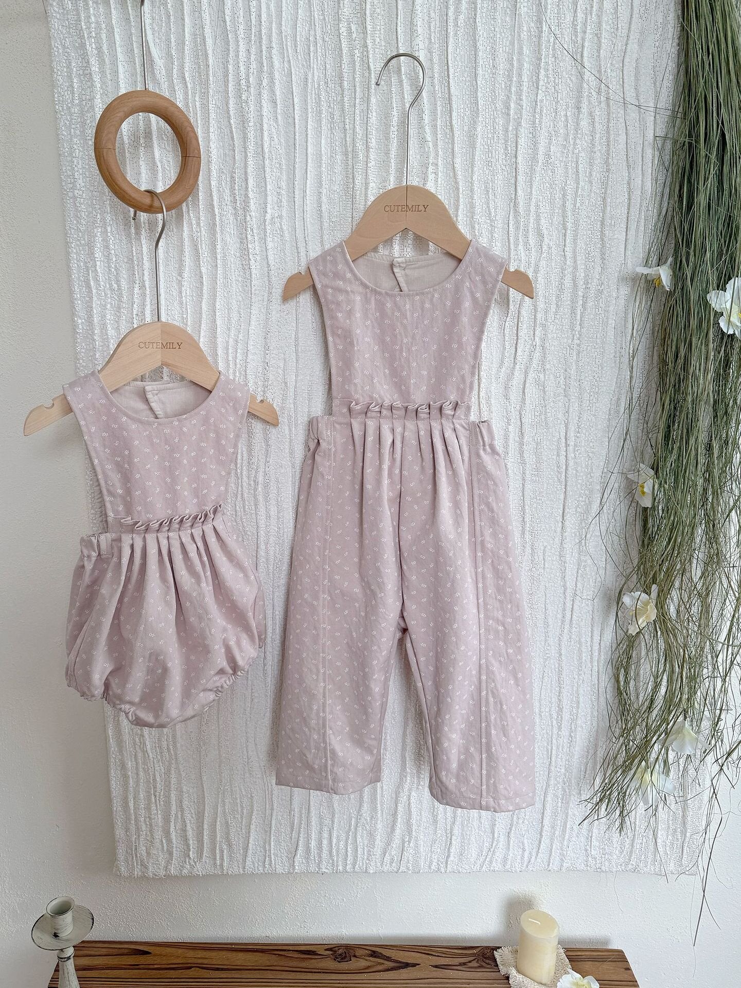 タンクトップ・キャミソール・ノースリーブトップス Floral Twill Suspender Romper 花柄 ツイル サスペンダー ロンパース【mh0012154】