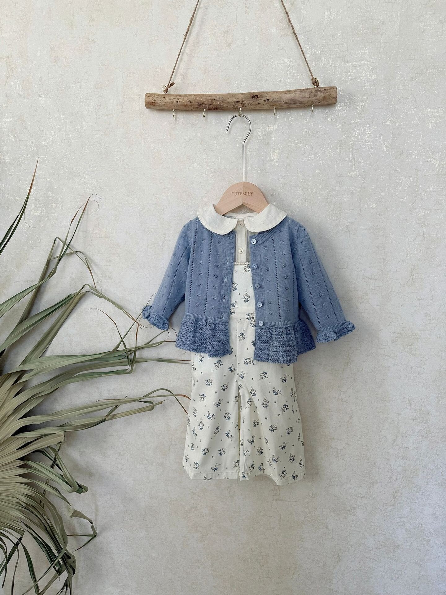 カーディガン・パーカー Jacquard Ruffled Knitted Cardigan ジャガードフリルニットカーディガン【mh0012110】