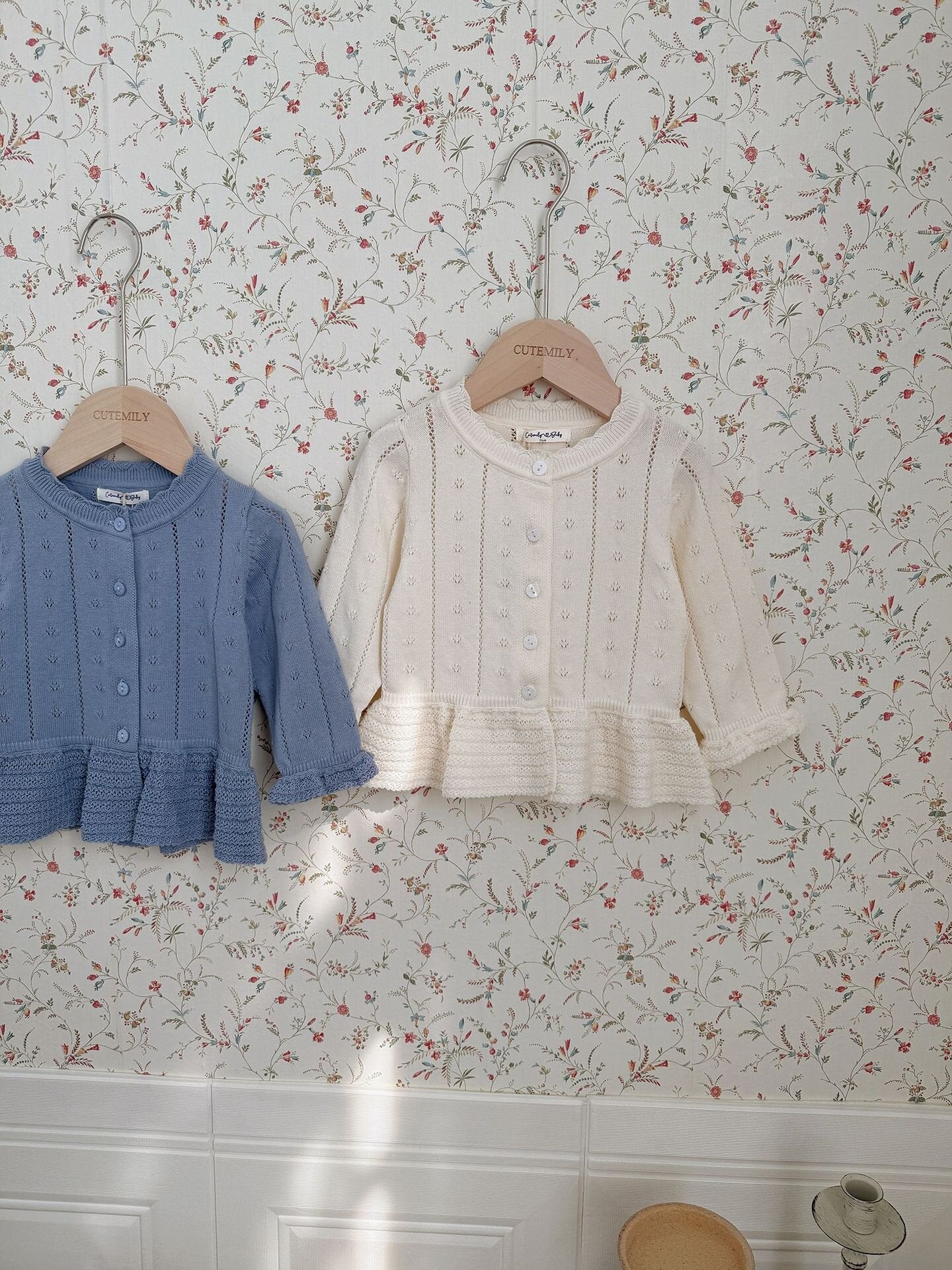 カーディガン・パーカー Jacquard Ruffled Knitted Cardigan ジャガードフリルニットカーディガン【mh0012110】