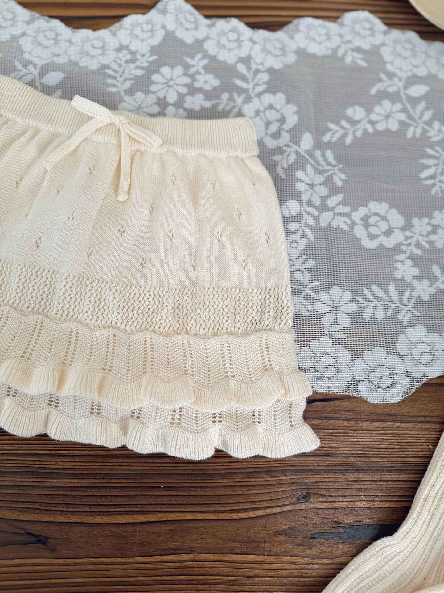 ハーフパンツ・ショートパンツ Knitted Pleated Lace Culottes ニットプリーツレースキュロット【mh0012109】