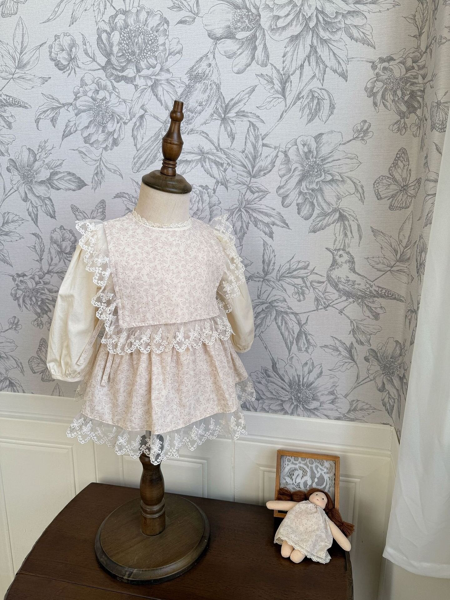 ノースリーブセットアップ Lace Floral Vest & Ruffle Skirt Set レース花柄フリルスカートセット【mh0012117】