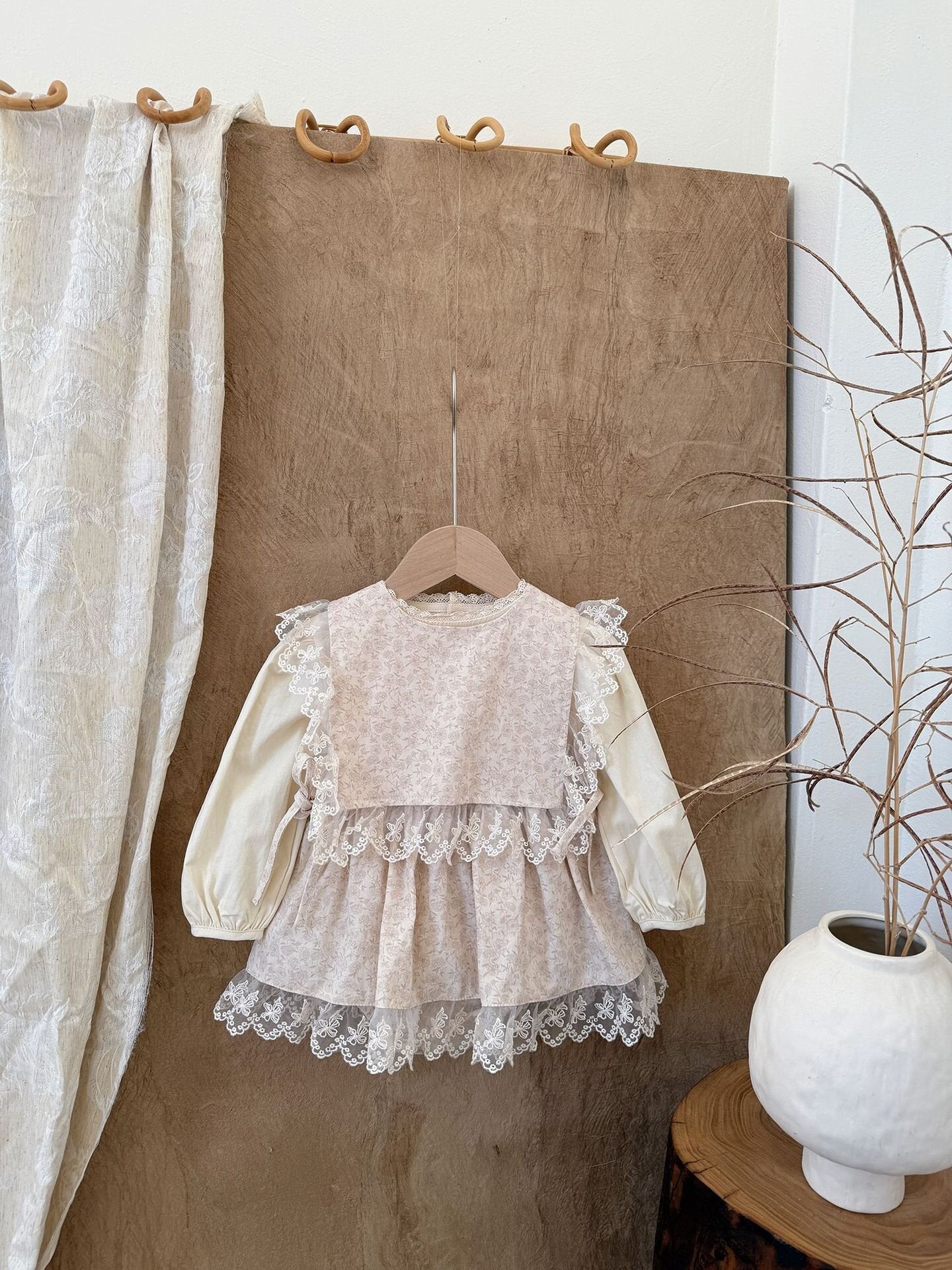ノースリーブセットアップ Lace Floral Vest & Ruffle Skirt Set レース花柄フリルスカートセット【mh0012117】