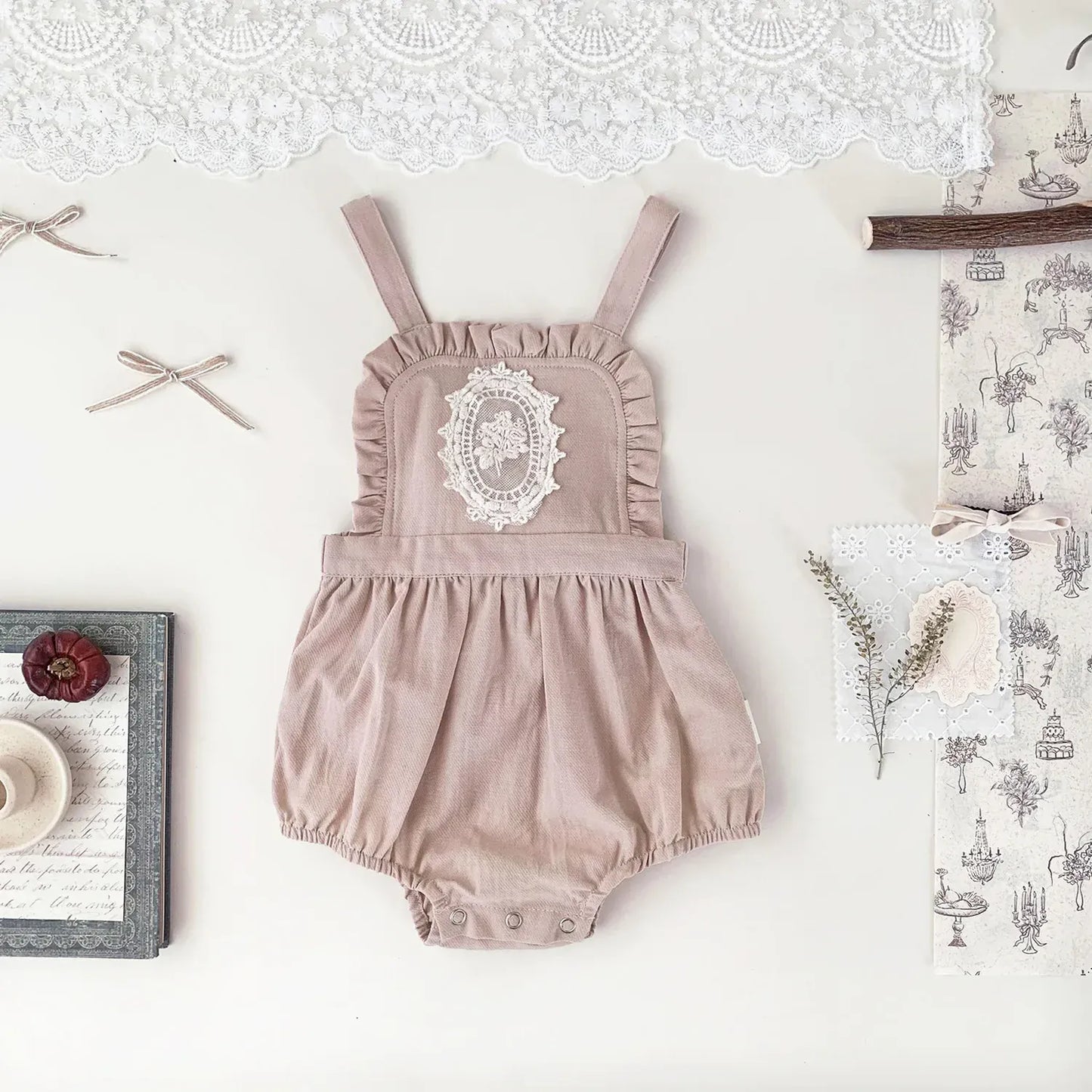 ノースリーブロンパース ベビーロンパース フラワープリント刺繍サスペンダーロンパース【mh-0008926】
