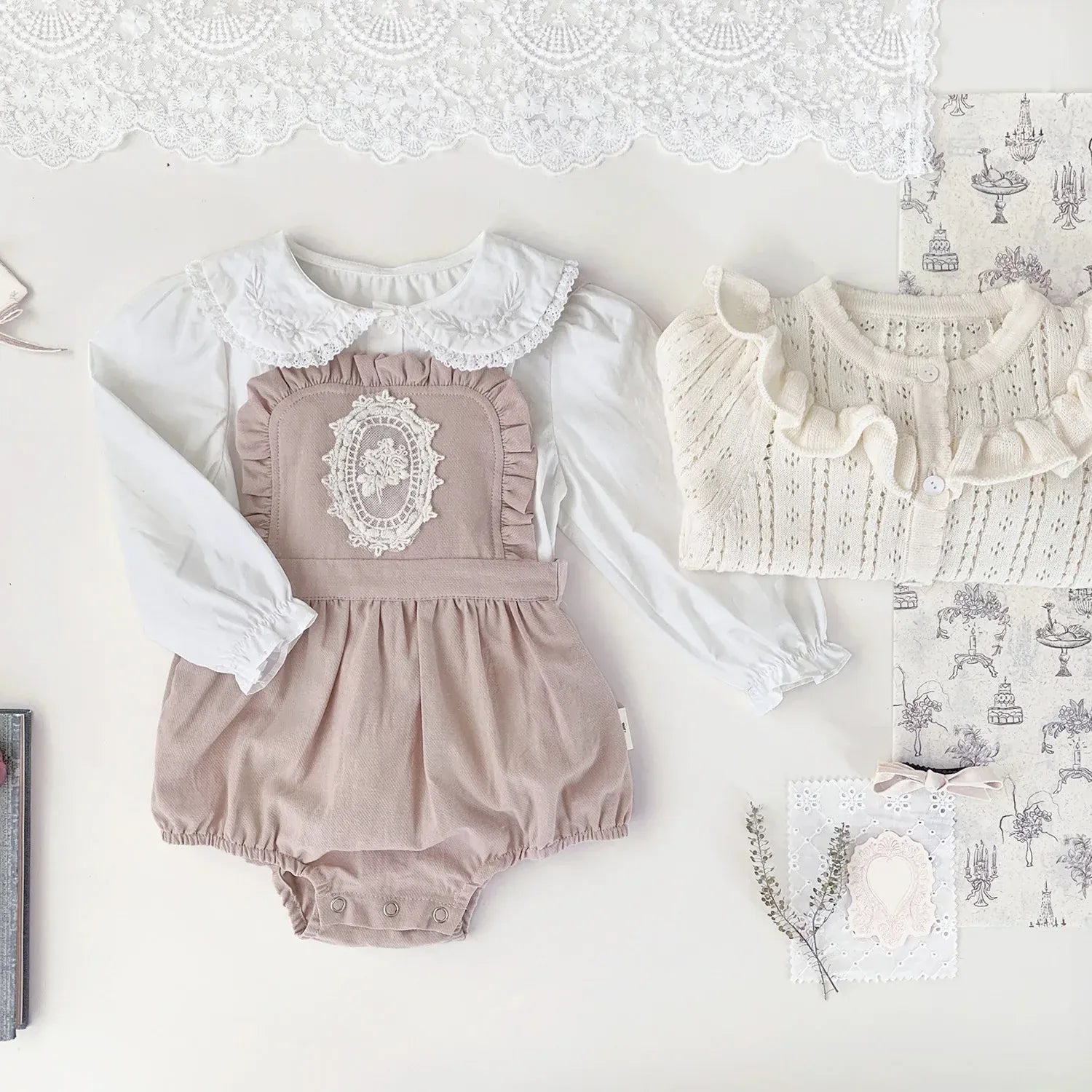 ノースリーブロンパース ベビーロンパース フラワープリント刺繍サスペンダーロンパース【mh-0008926】