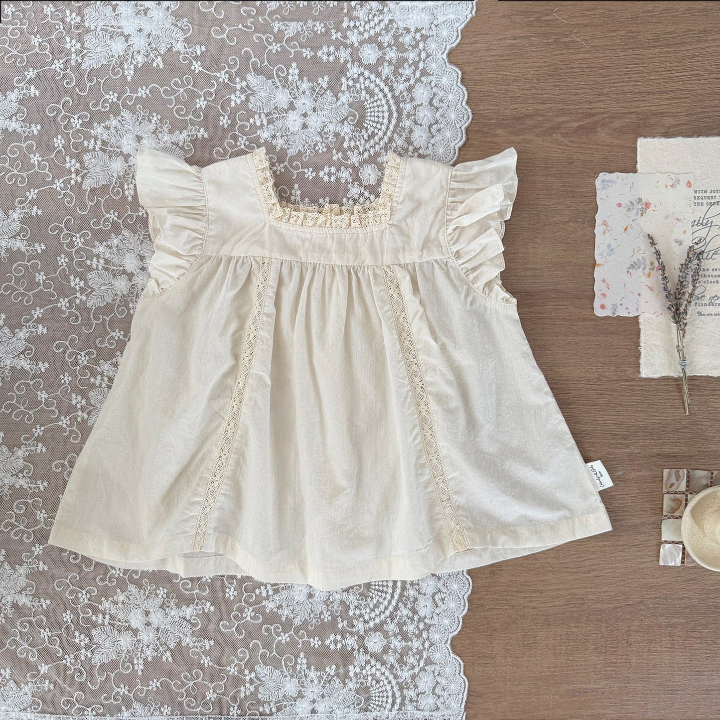 タンクトップ・キャミソール・ノースリーブトップス フラワープリントショルダーフリルブラウス【mh0010421】