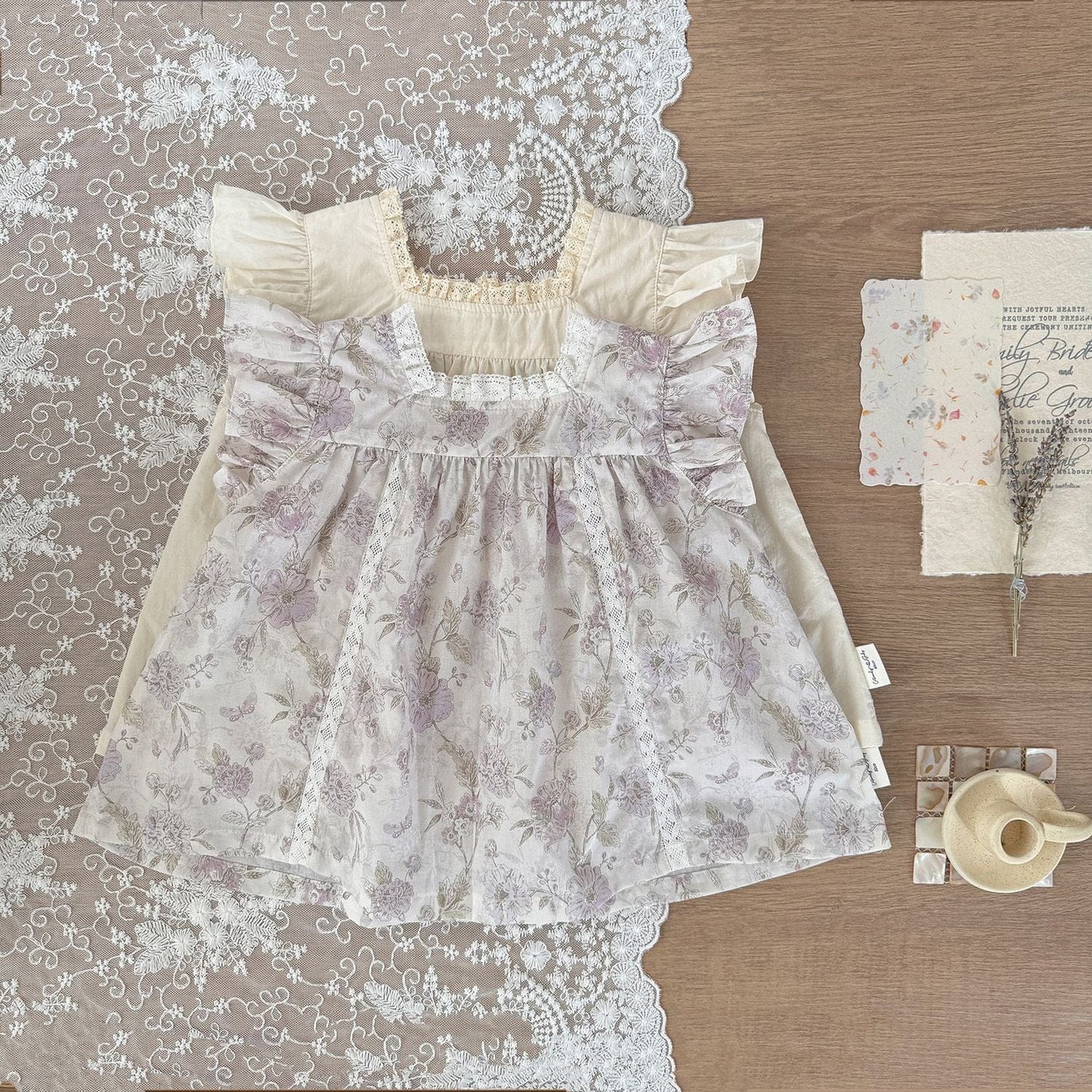 タンクトップ・キャミソール・ノースリーブトップス フラワープリントショルダーフリルブラウス【mh0010421】