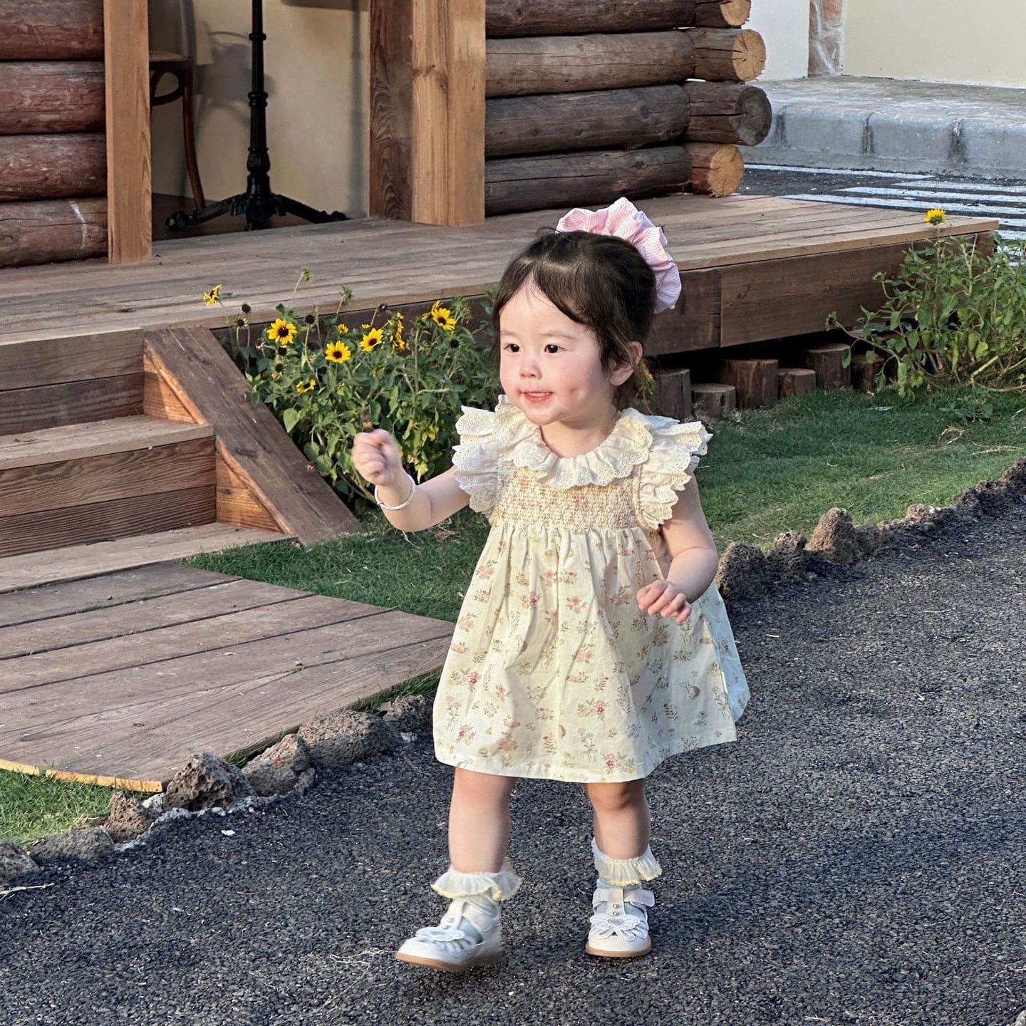 ノースリーブワンピース フラワープリントラッフルレース襟ガーリーワンピース【mh0010426】