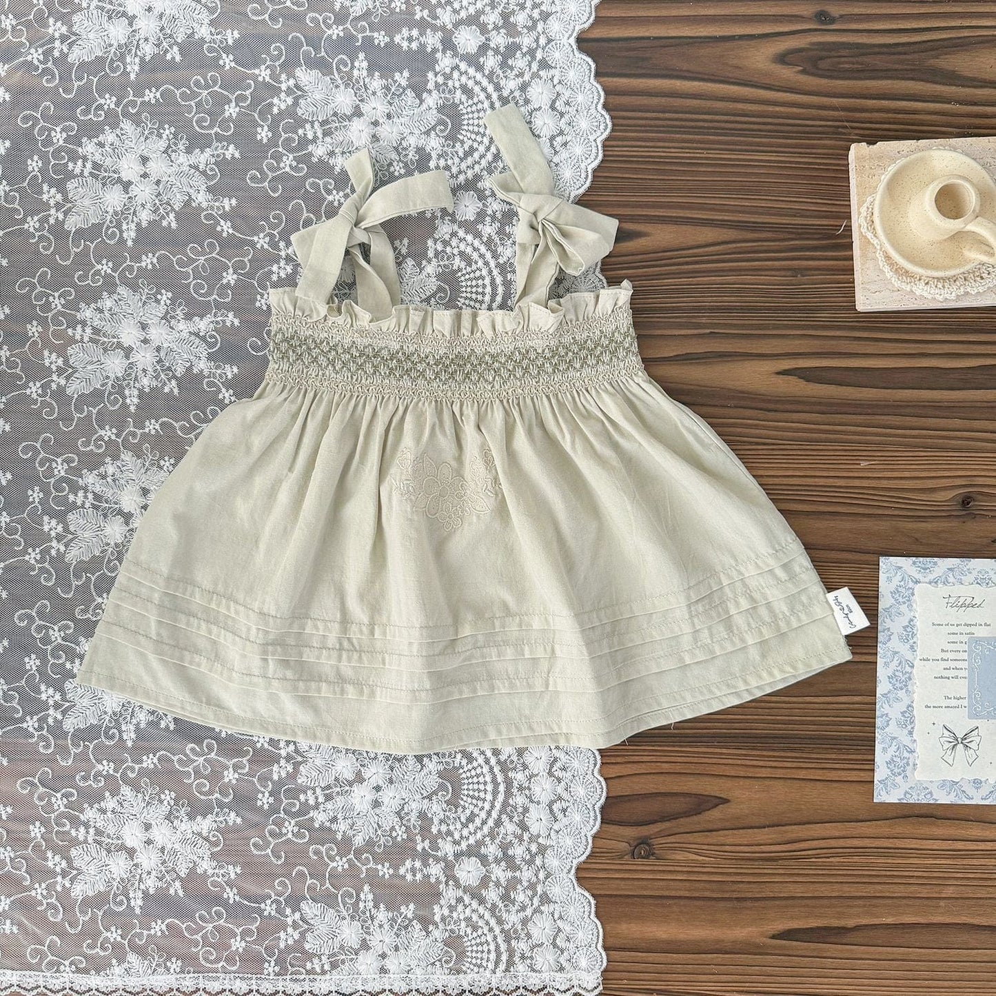 タンクトップ・キャミソール・ノースリーブトップス 刺繍ステッチリボンショルダーチュニックブラウス【mh0010429】