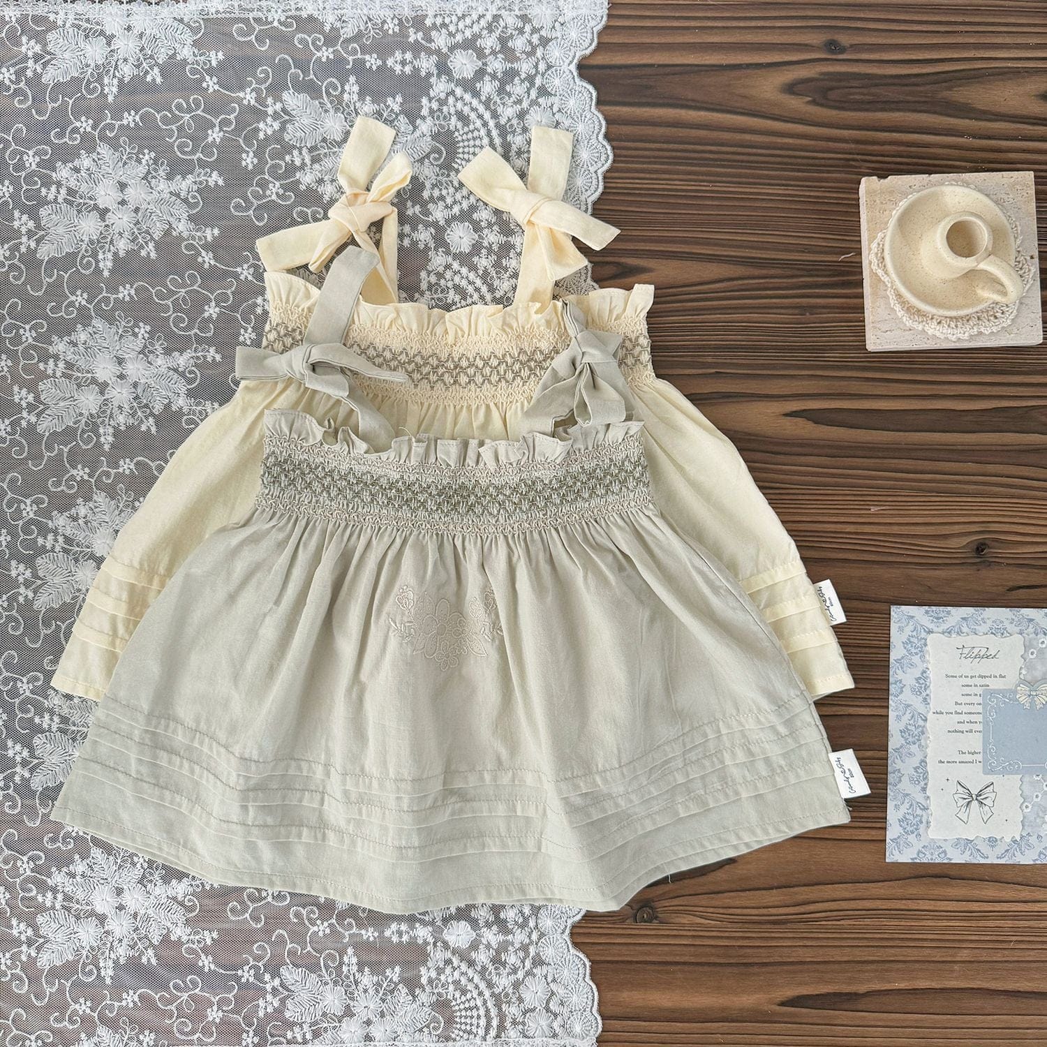 タンクトップ・キャミソール・ノースリーブトップス 刺繍ステッチリボンショルダーチュニックブラウス【mh0010429】