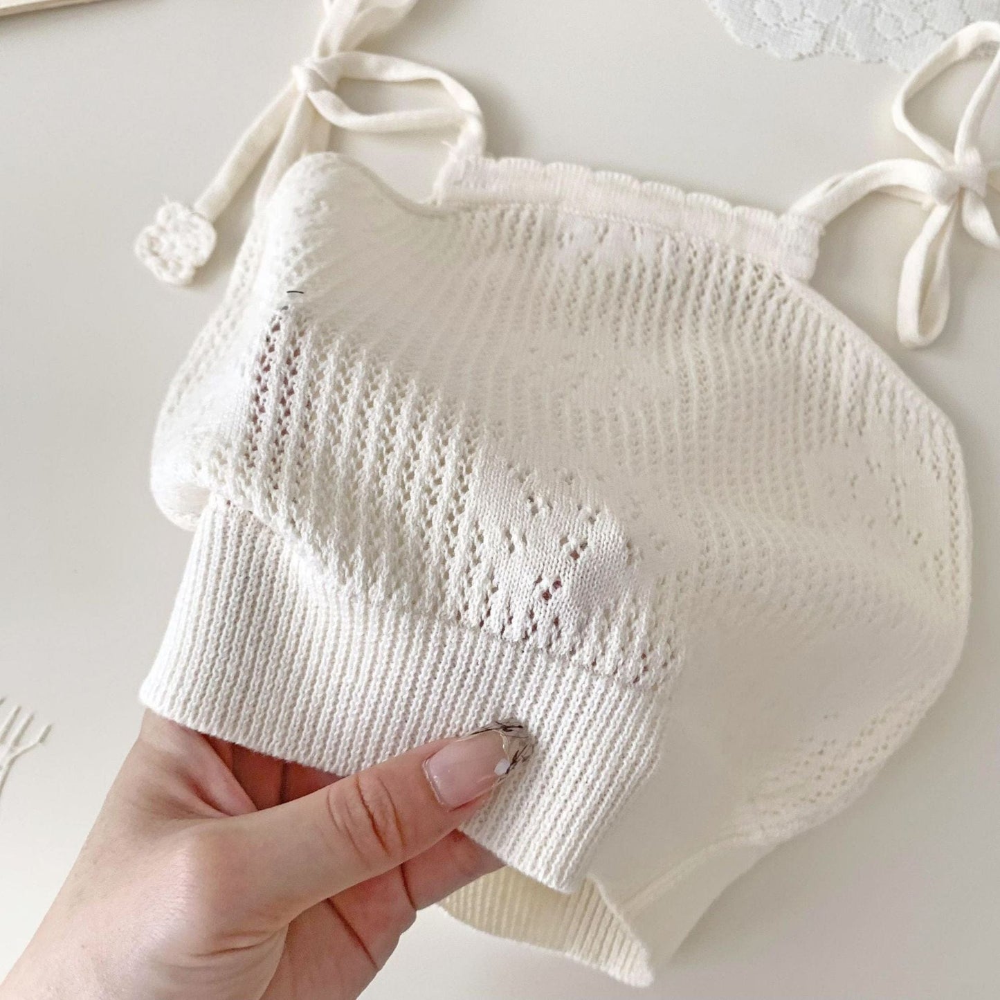 タンクトップ・キャミソール・ノースリーブトップス いちご刺繍キャミソールニットトップス【mh0010432】