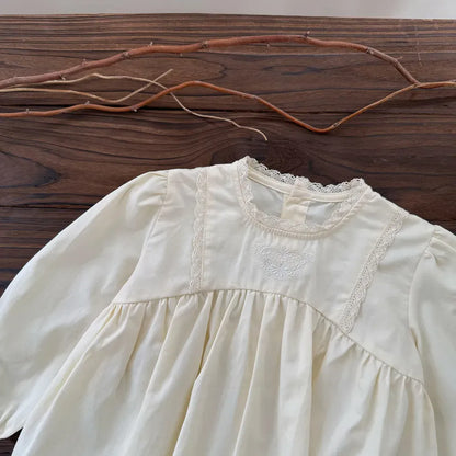 長袖シャツ・ブラウス ギャザー切り替え刺繍レース長袖ブラウス【mh0011151】