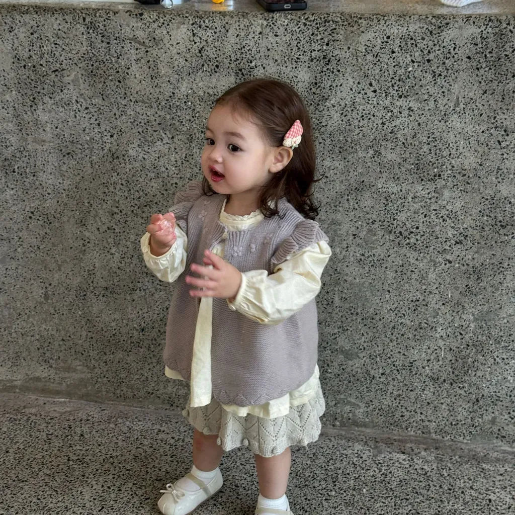 ベスト クロシェ刺繍フリルスリーブベスト【mh0011157】