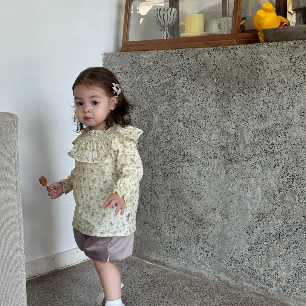 長袖シャツ・ブラウス フラワープリントフリルビッグカラーブラウス【mh0011162】