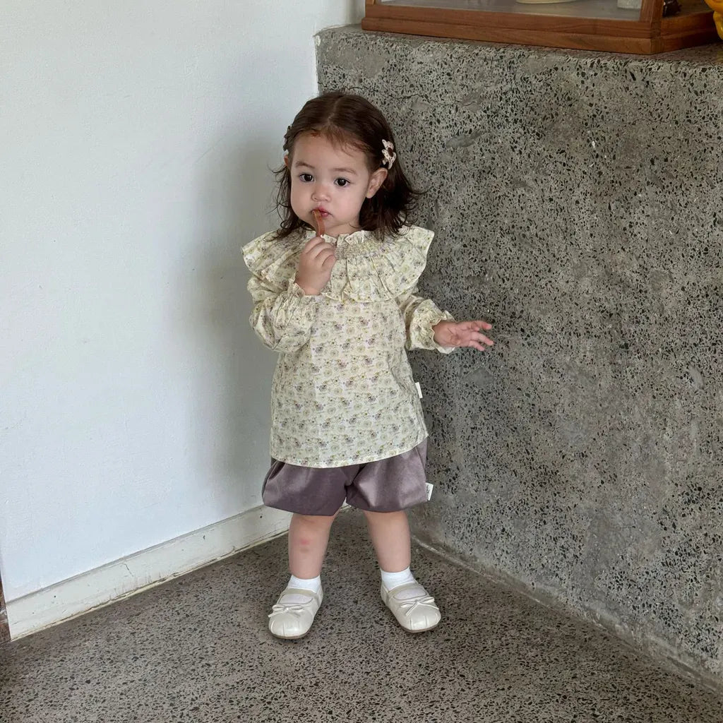 長袖シャツ・ブラウス フラワープリントフリルビッグカラーブラウス【mh0011162】