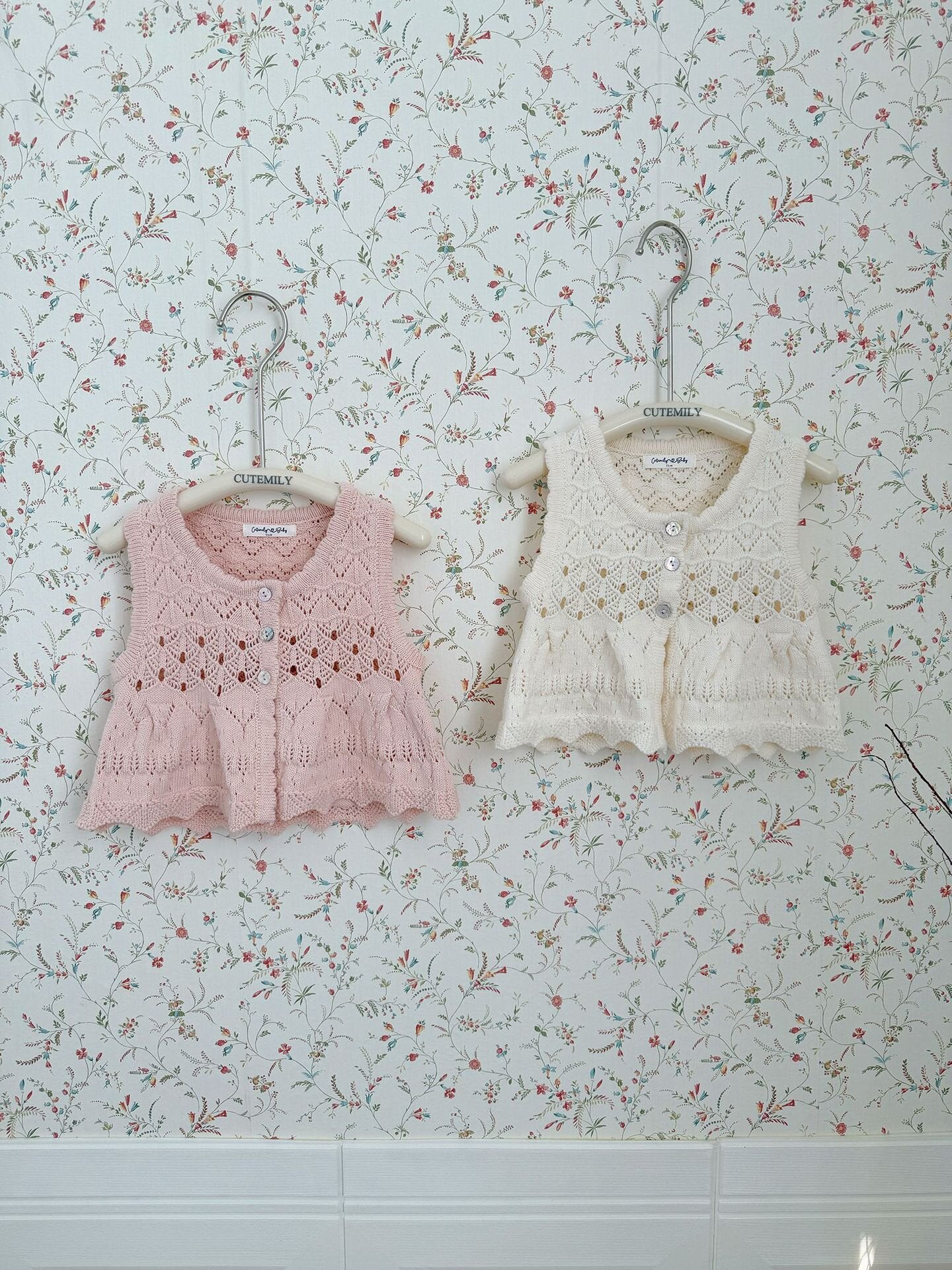 ベスト Openwork Jacquard Knitted Vest 透かし編みジャガードニットベスト【mh0012108】