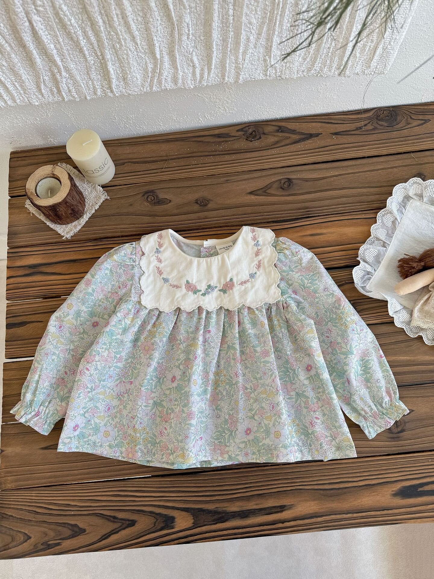 長袖ロンパース Pink and Green Shirt / 73cm Embroidered Floral Romper 刺繍花柄ロンパース【mh0012118】