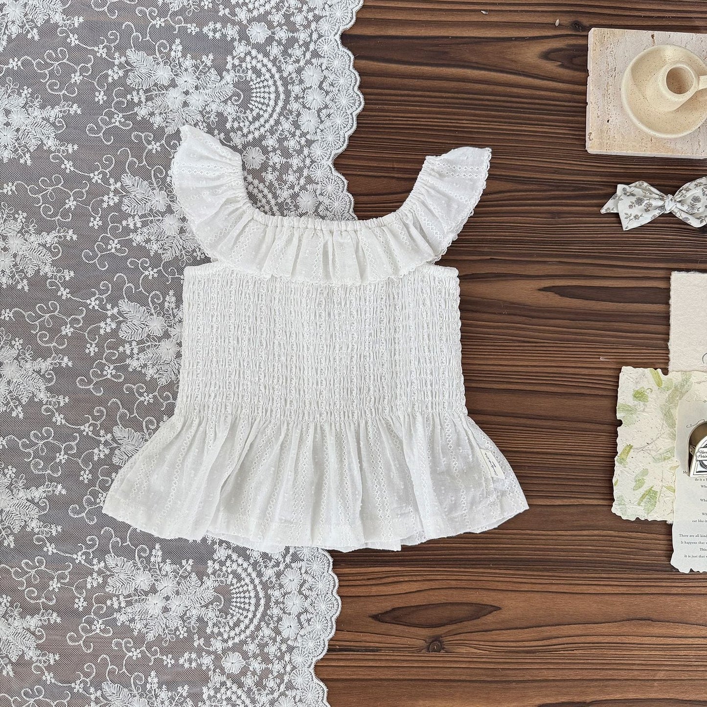 タンクトップ・キャミソール・ノースリーブトップス White / 73cm オフショルダーフラワープリントシャーリングトップス【mh0009563】