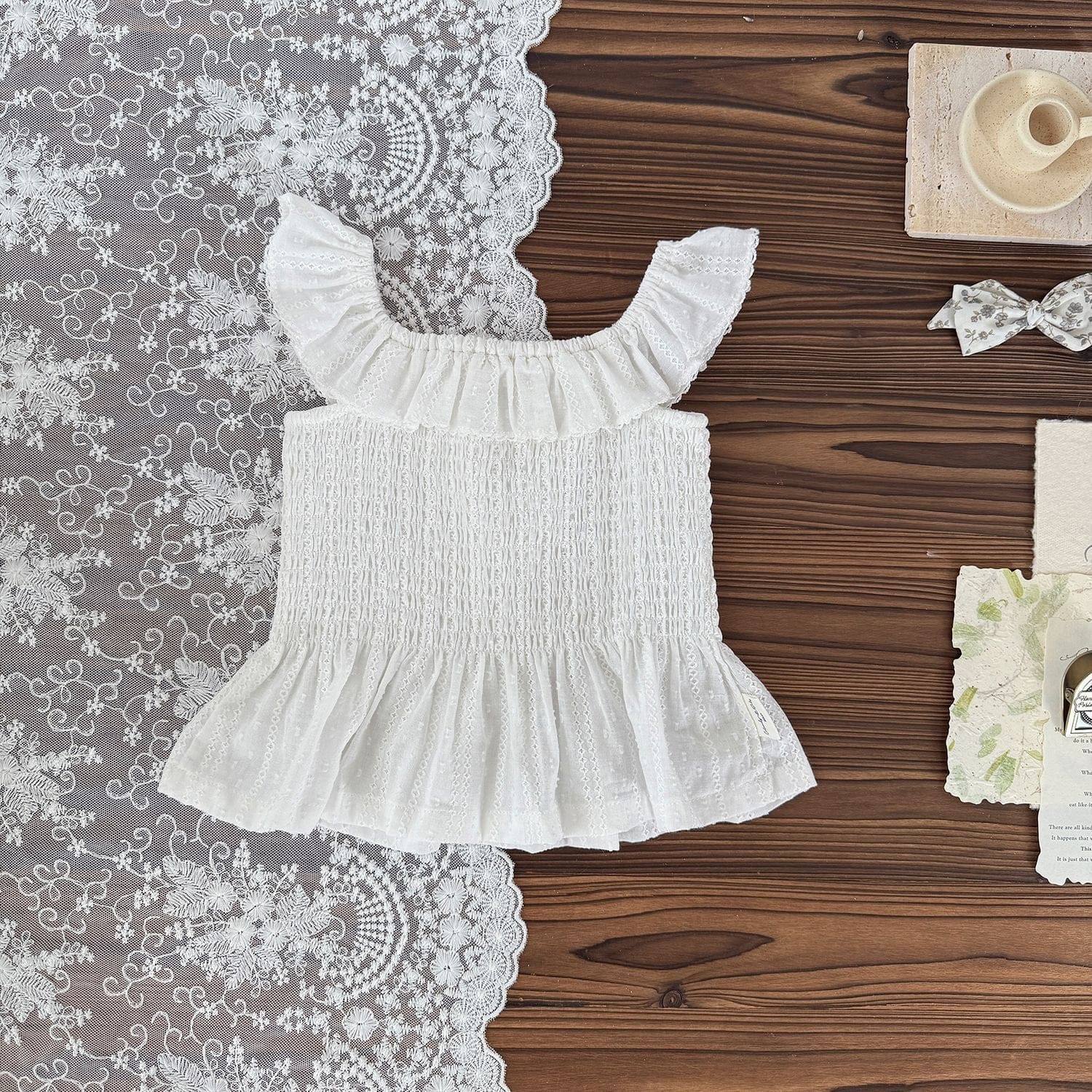 タンクトップ・キャミソール・ノースリーブトップス White / 73cm オフショルダーフラワープリントシャーリングトップス【mh0009563】