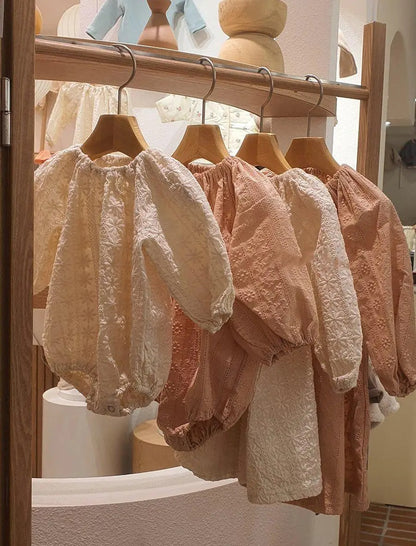 -ベビーキッズ フラワー 刺繍 エプロン ワンピース ロンパース【mh0000064】 - mamahalo shop - 長袖ロンパース -  べビー服 - 子供服 - 男の子 - 女の子