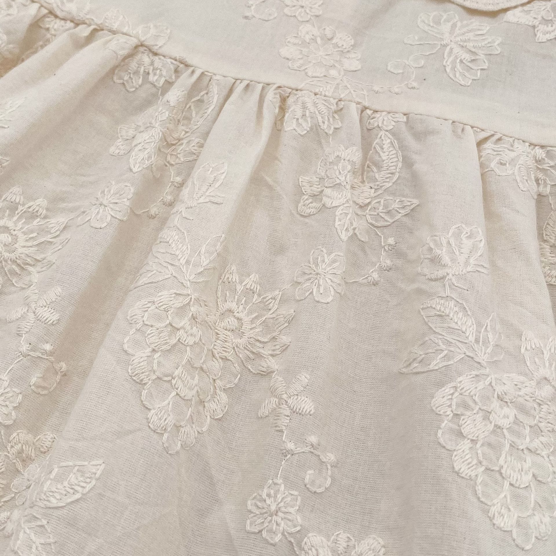 Embroidered Puff Sleeve Romper And Dress 刺繍 パフスリーブ ロンパース ワンピース【mh0013166】 Aeg babyi 半袖ロンパース