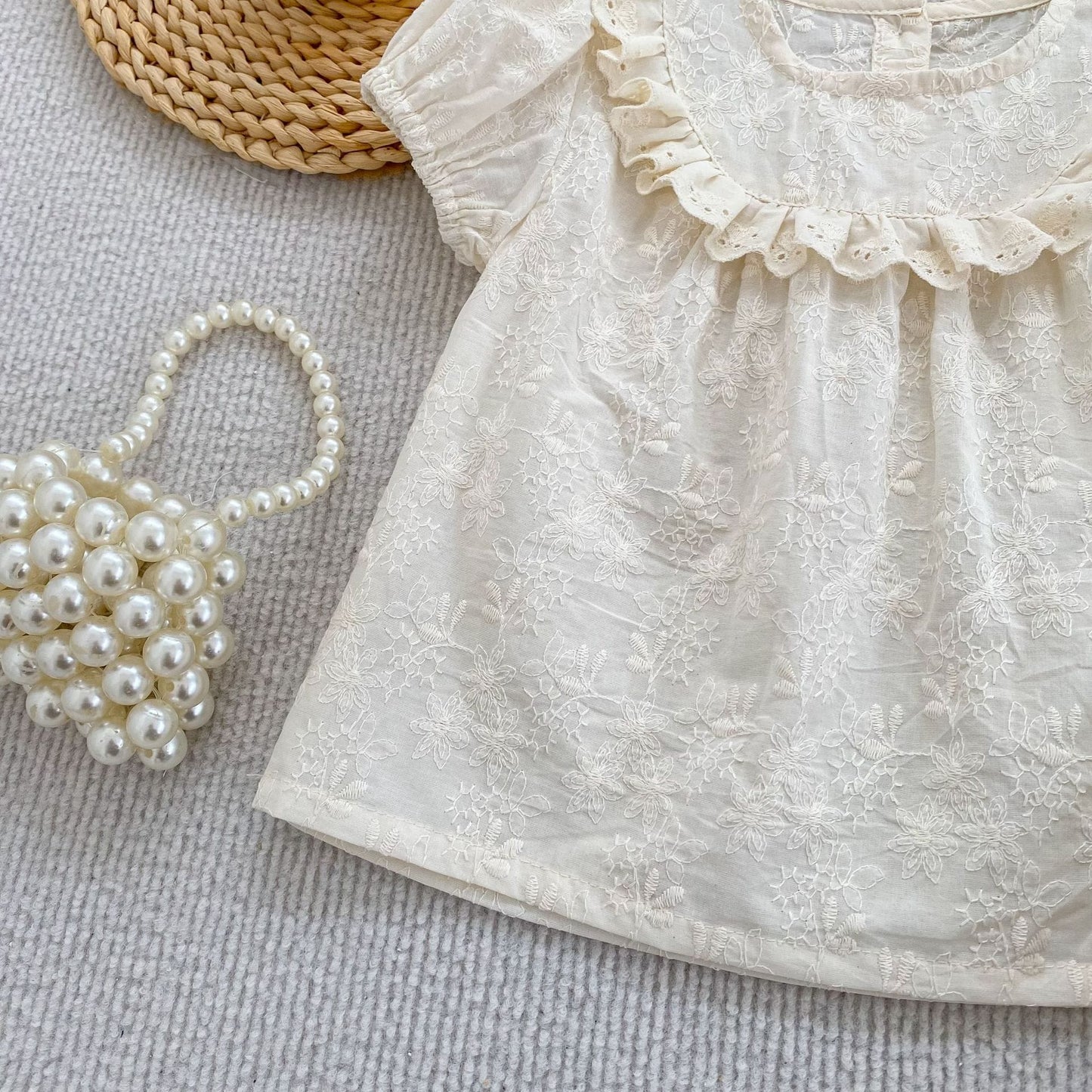 Embroidered Ruffle Romper And Blouse Shorts フリル ロンパース ブラウス ショートパンツ【mh0013163】 Aeg babyi 半袖ロンパース